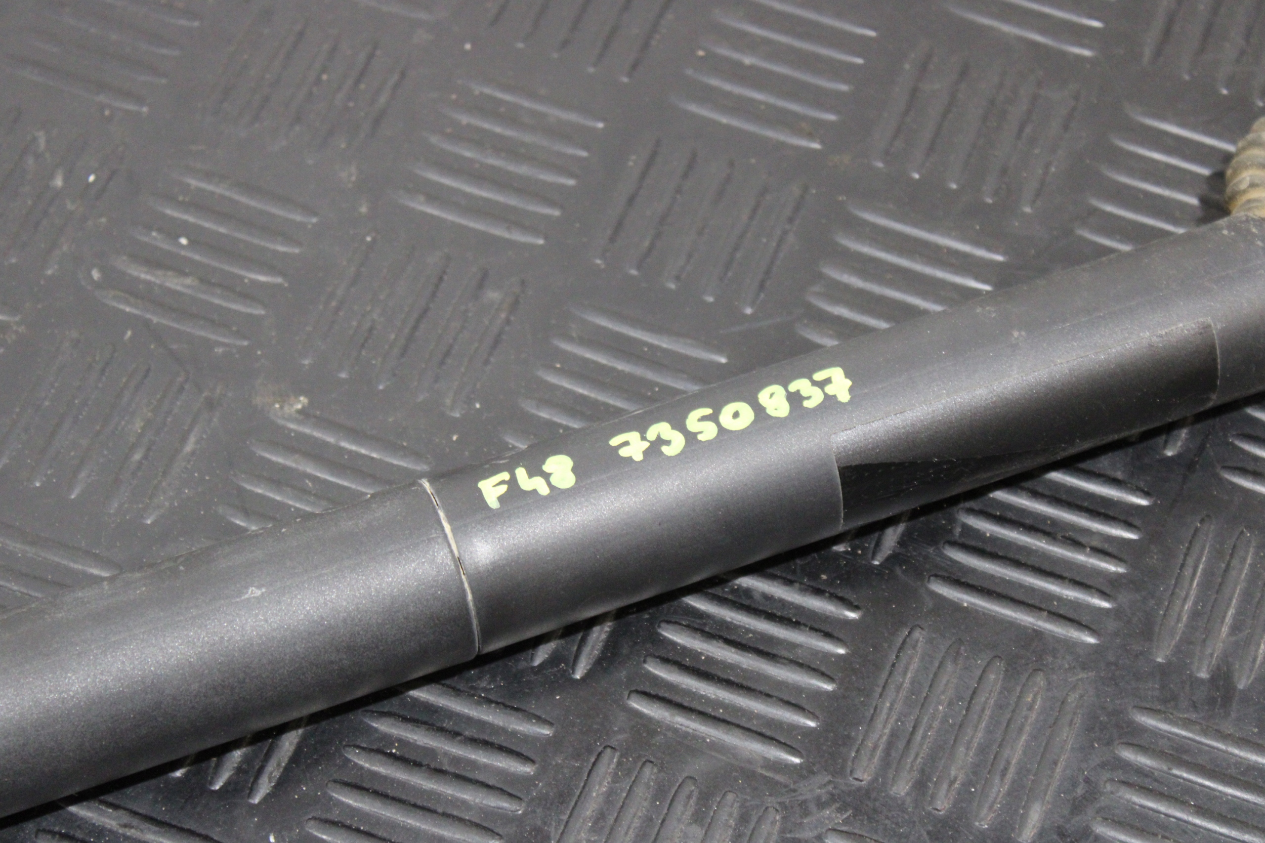 damper telescope electrical bonnet 7350837 BMW X1 F48 2,0 D