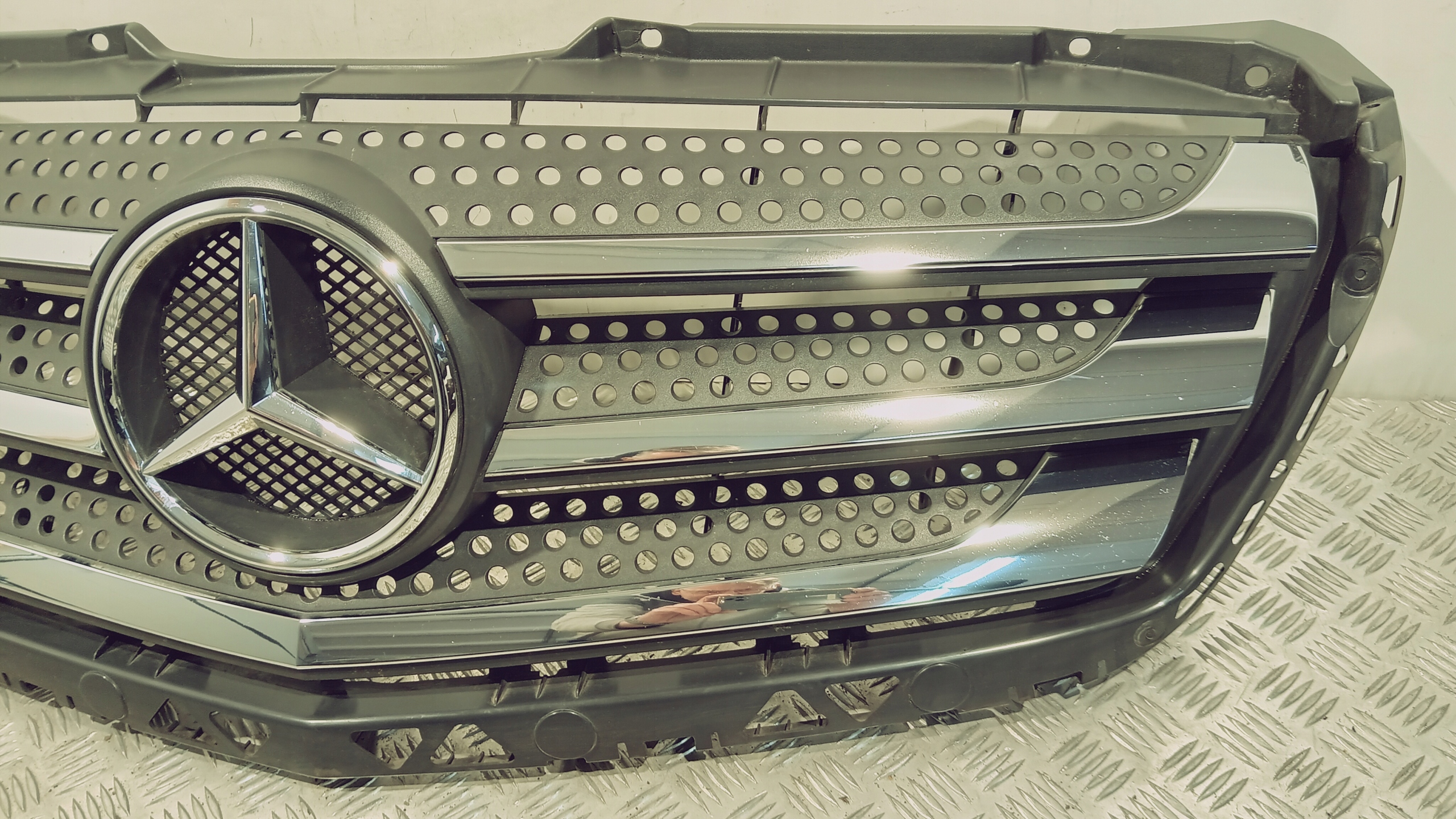 Mercedes-Benz Sprinter W910 Kühlergrill FRONTGRILL Kühlergitter A9068800885 - Thumbnail 7