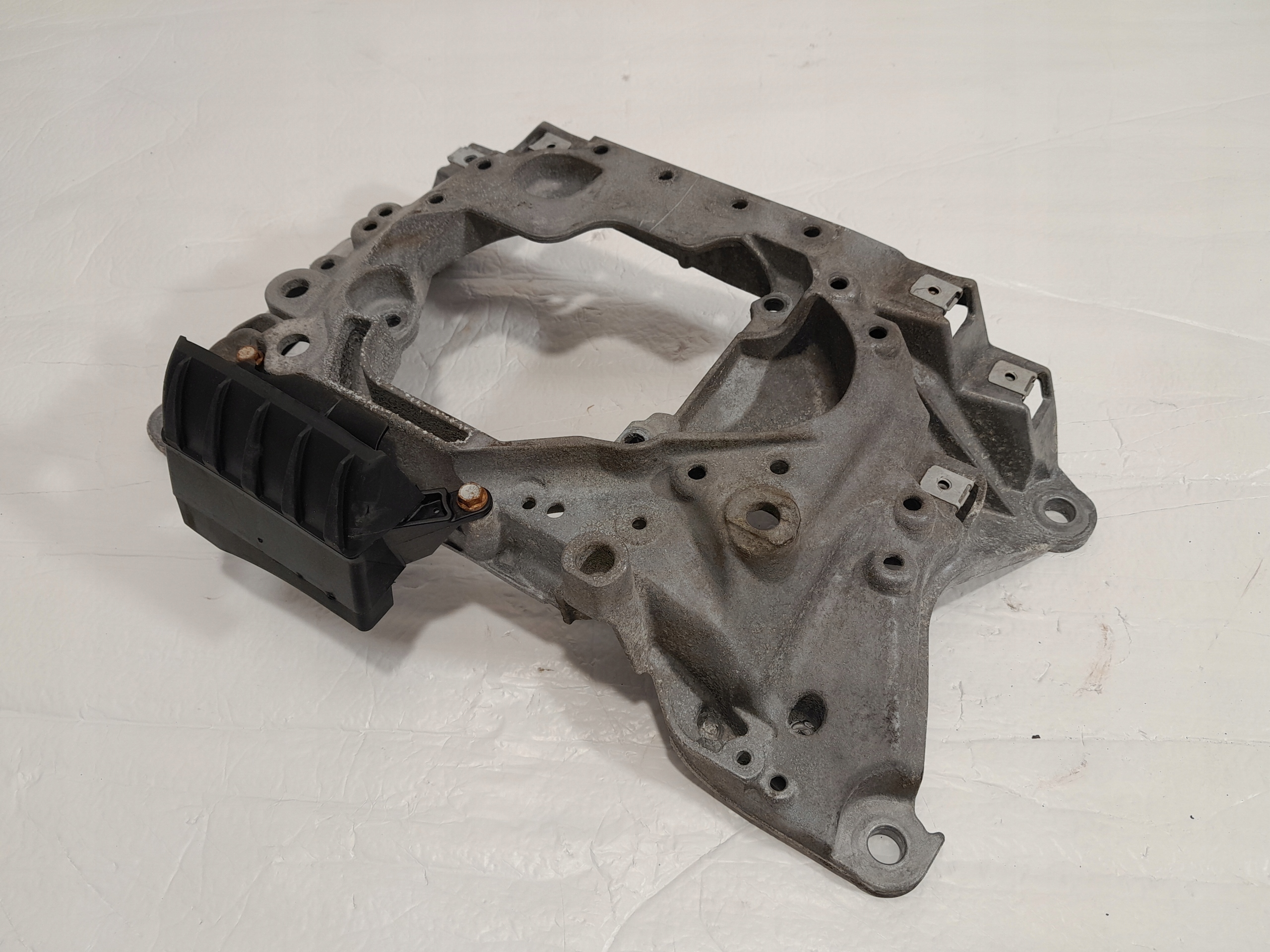 PORSCHE CAYENNE 9Y supporto staffa cambio ingranaggi 4M4399263H