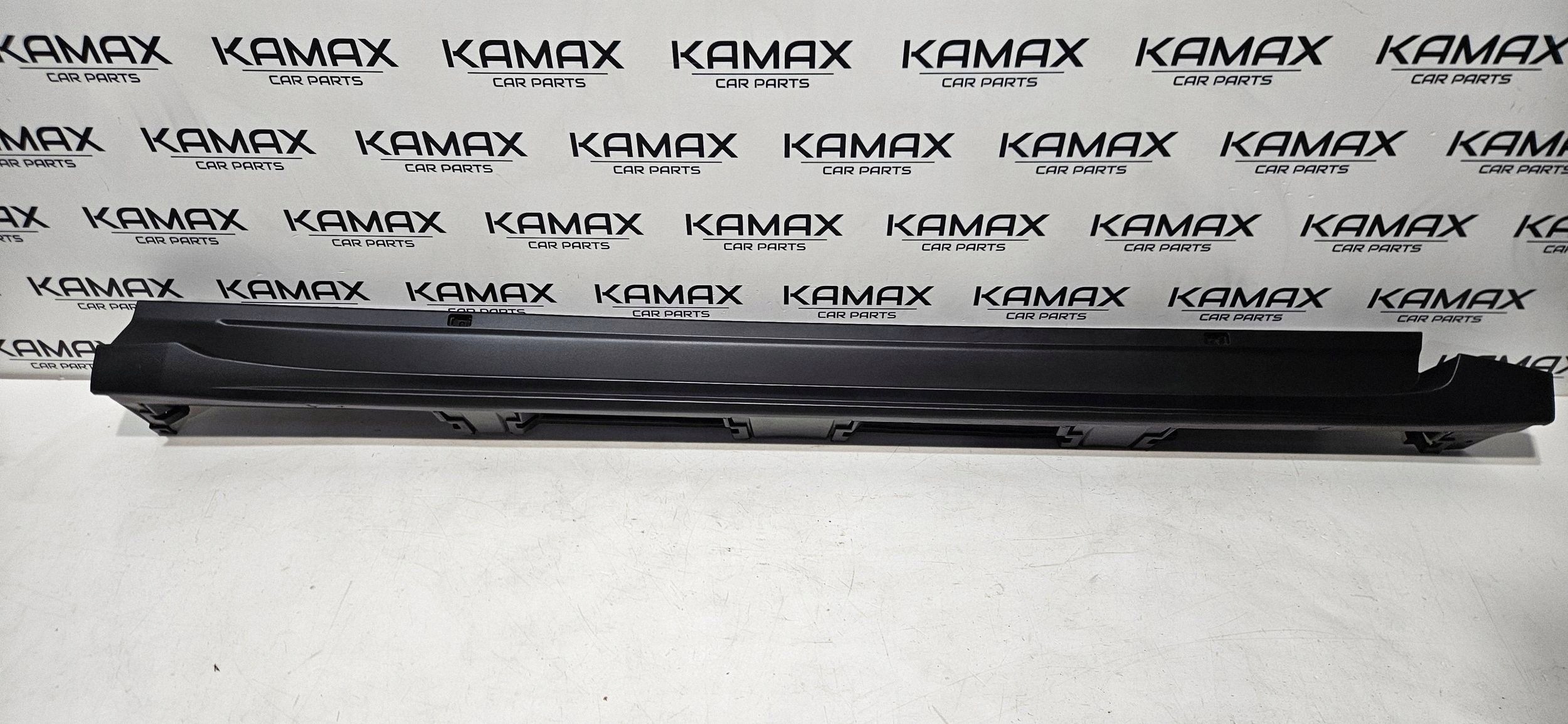 moulding threshold right side Lexus LBX 7585052110