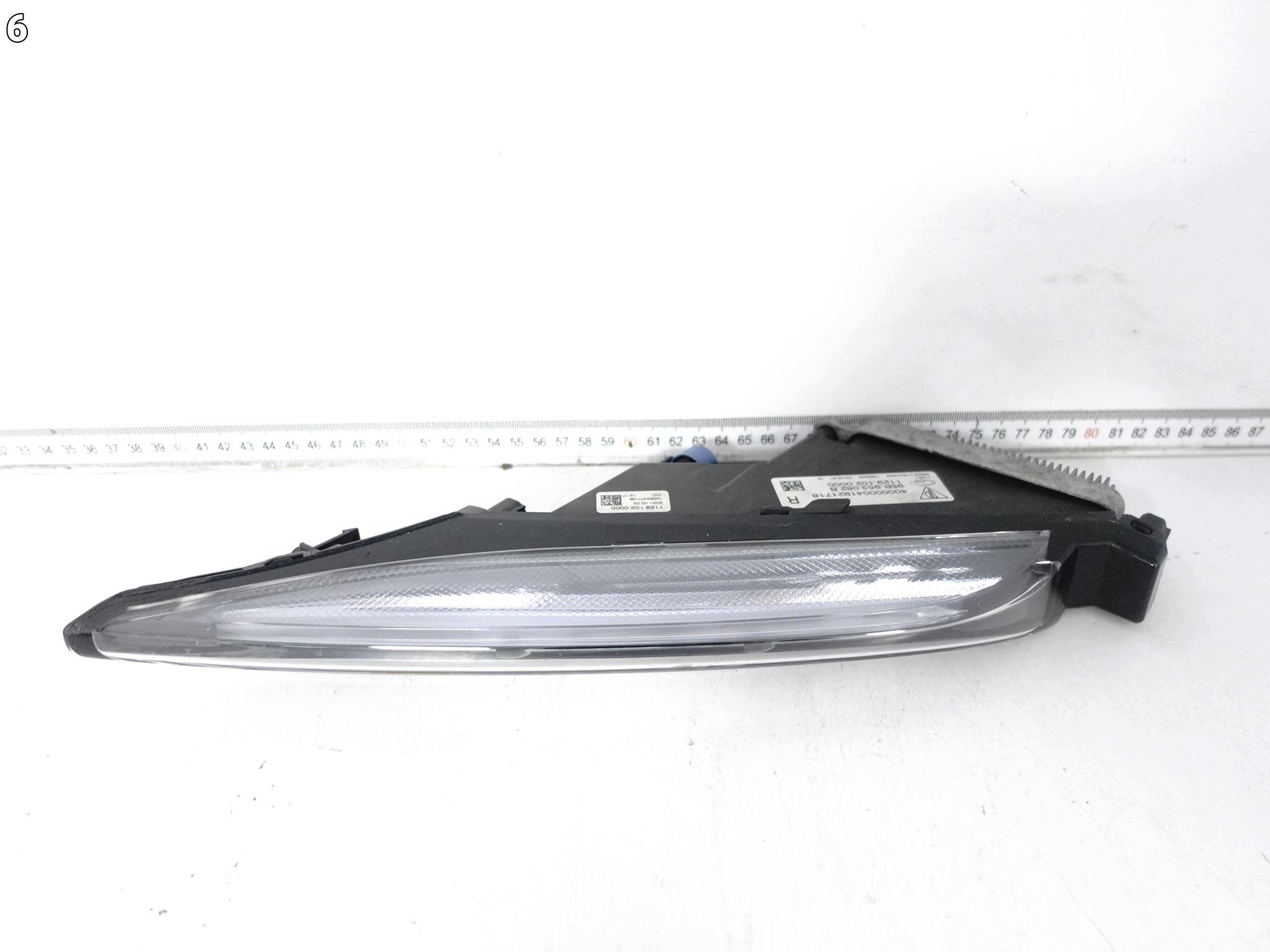 PORSCHE MACAN and 95B LIFT 19- light LED DRL indicator W bumper right