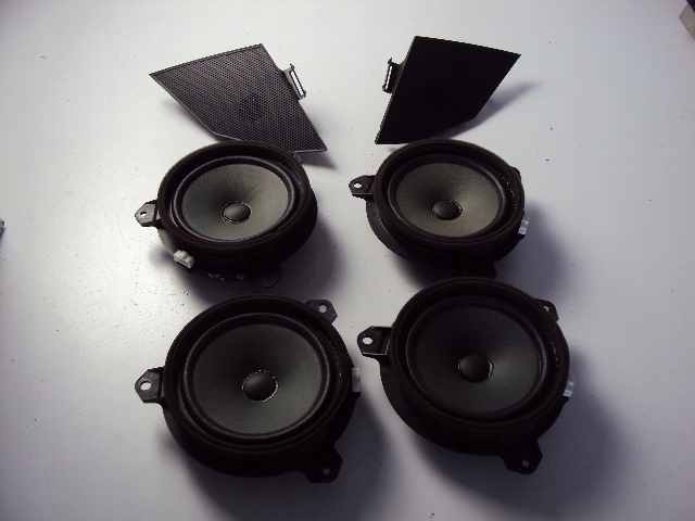 КОМПЛЕКТ ДИНАМИКОВ TOYOTA C-HR 16-