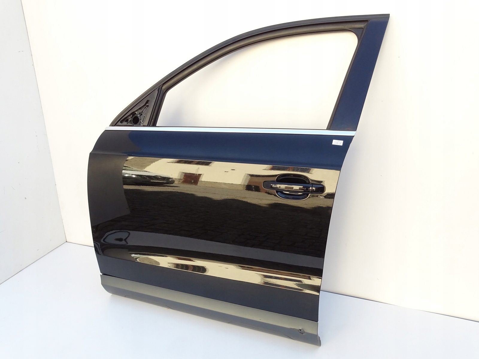 DRZWI LEWY PRZÓD LEWE PRZEDNIE LY9B AUDI Q3 I 8U0 11-18r Producent części Audi OE