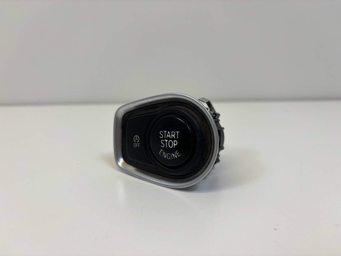button zaplonu Start / Stop BMW X1 F48 2019 928913504