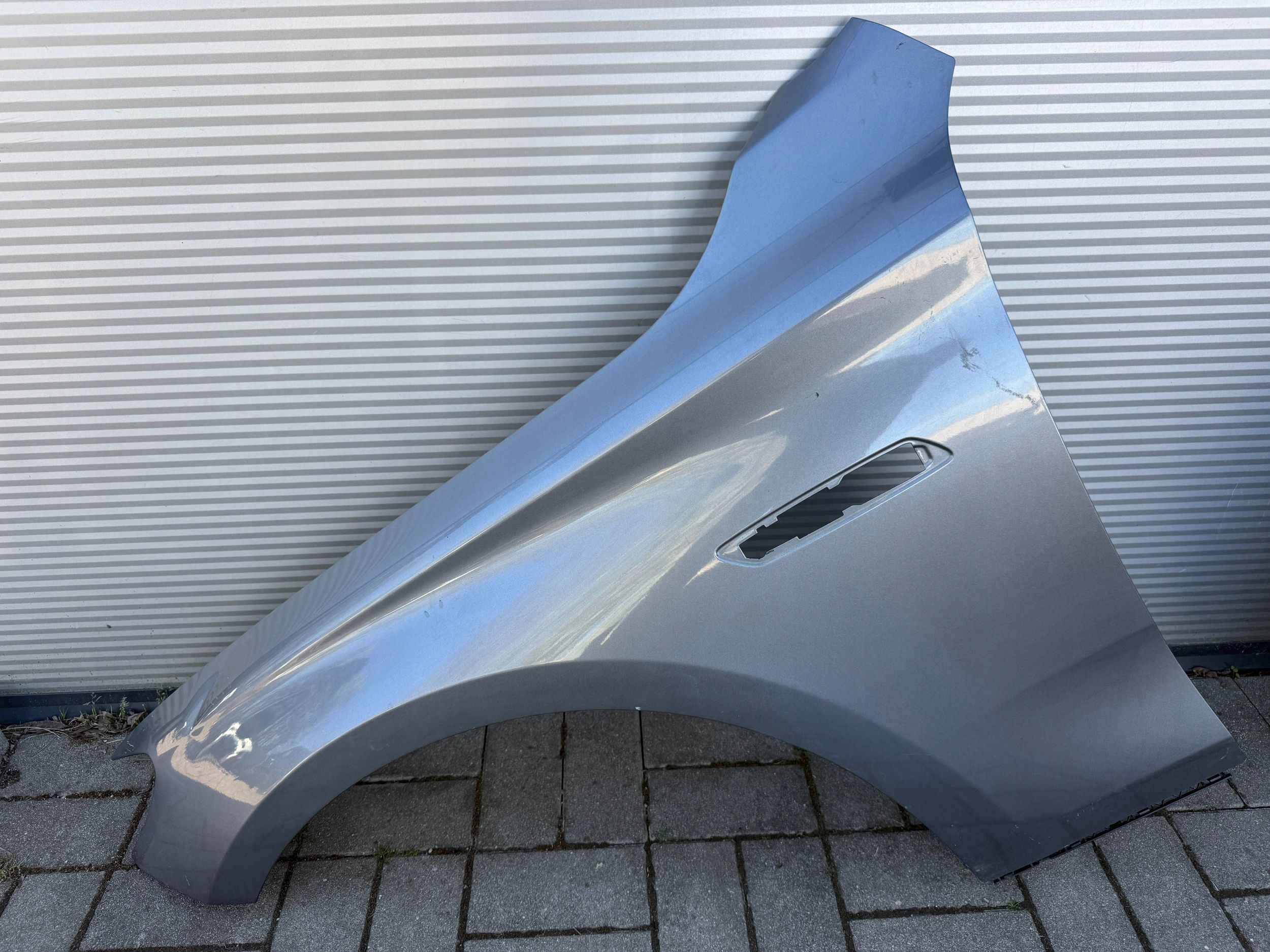 Bmw 5 Gt G07 10- blatník levý předek přední