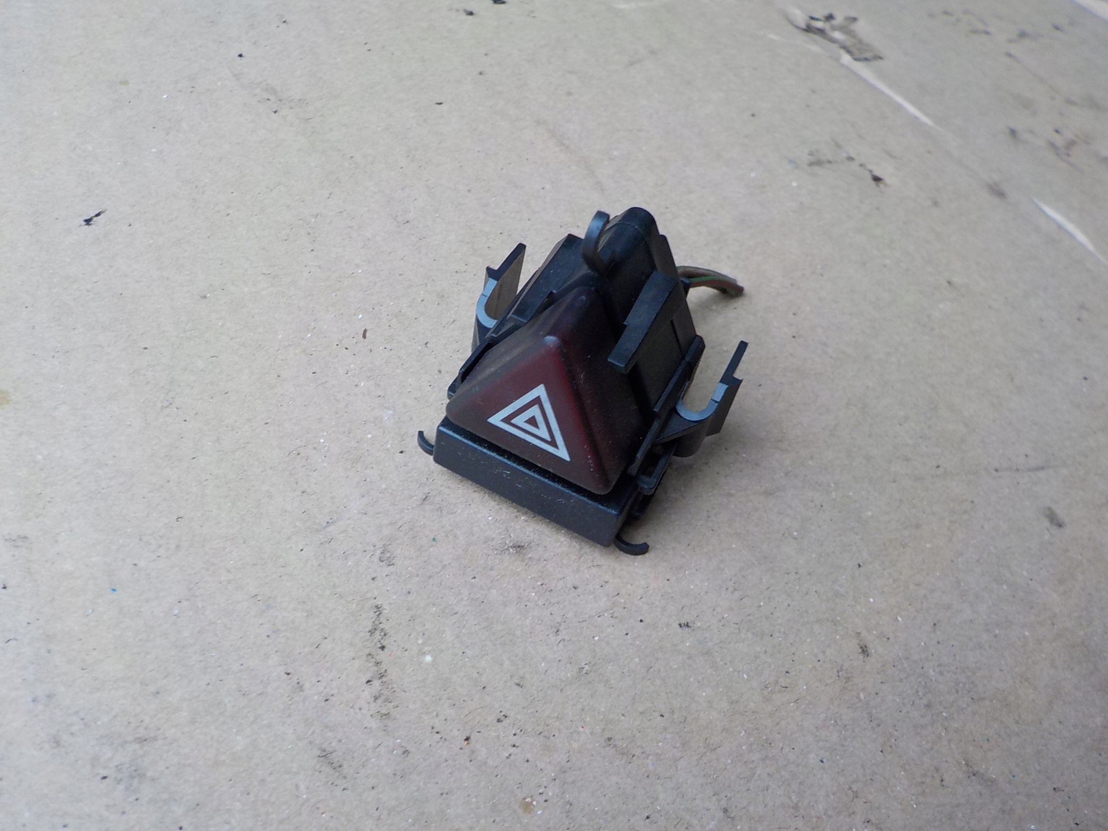 switch of warning lights mercedes w245 1698207410
