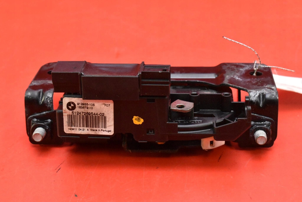 lock bonnet rear part boot 912935-105 BMW F11 13-17