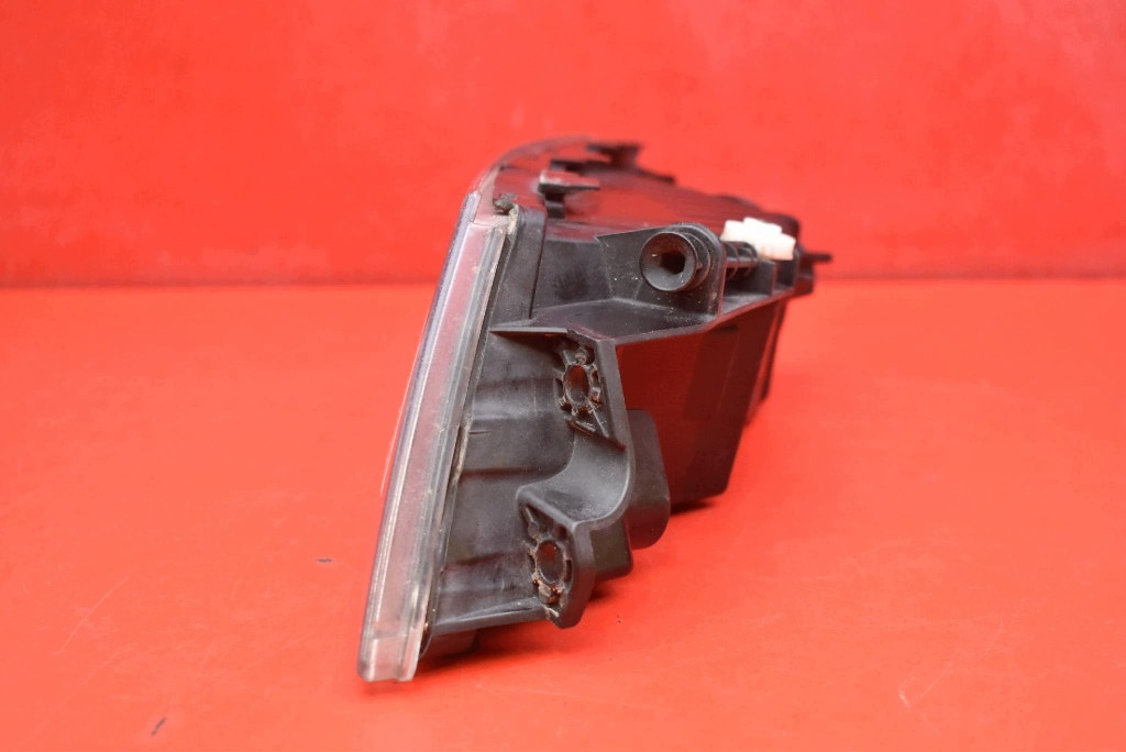 fog light left front front 3V0941699 SKODA SUPERB 3 III 15-20