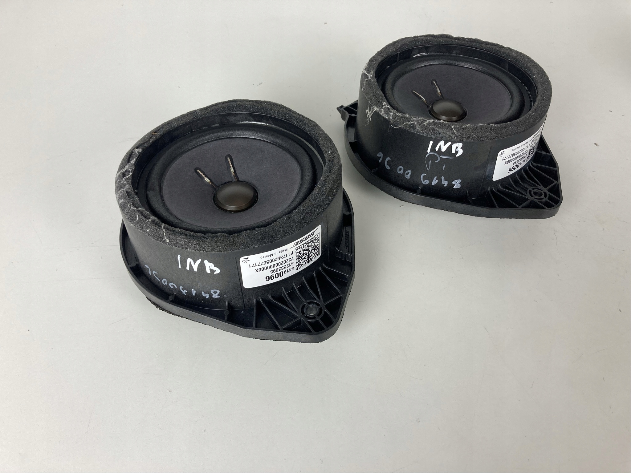 OPEL INSIGNIA B ГРОМКОГОВОРИТЕЛЬ ДВЕРИ BOSE 84190096