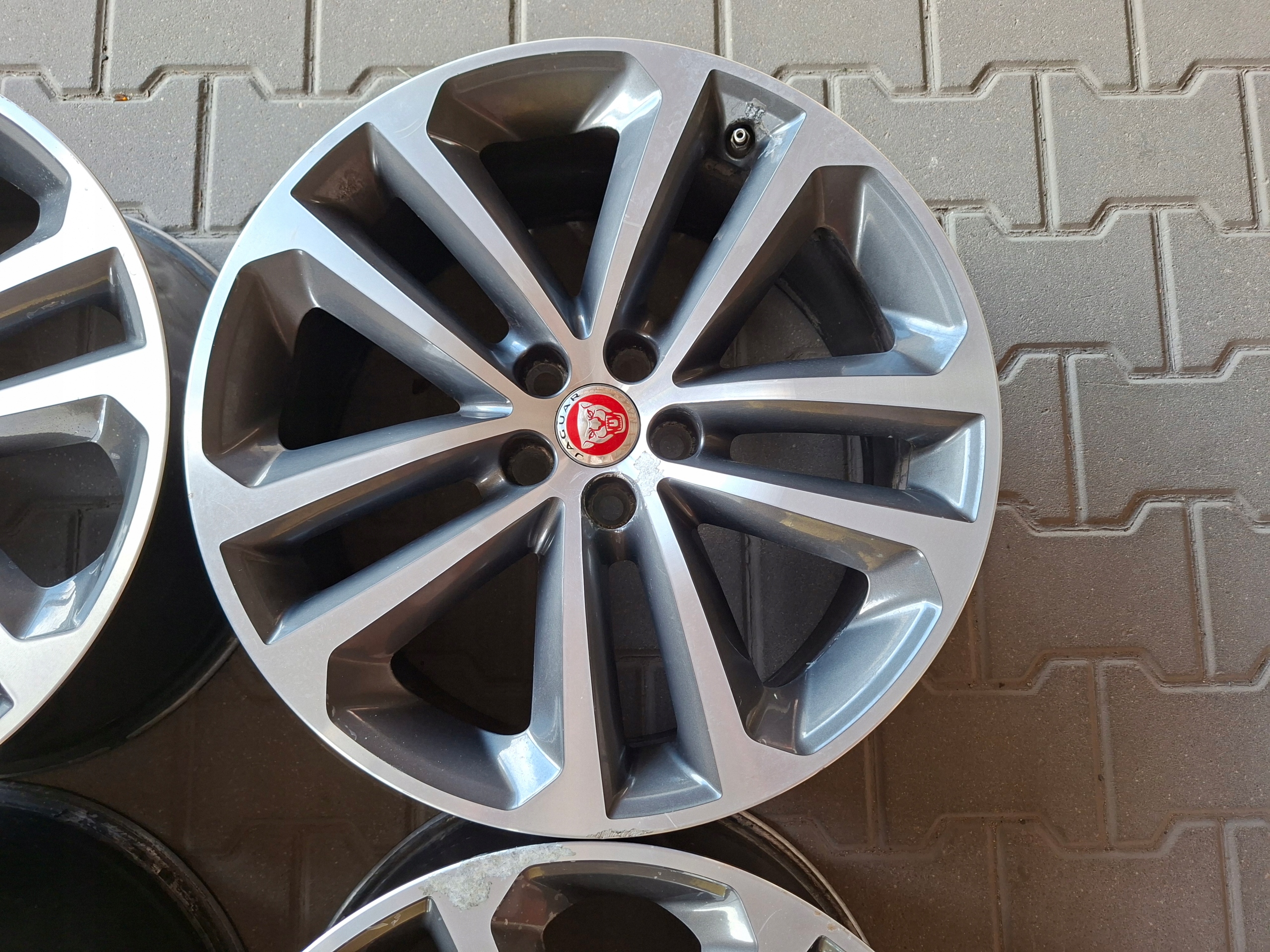 discs aluminium disc R19 8,5J ET45 5x108 JAGUAR XF F-PACE X761 E-PACE
