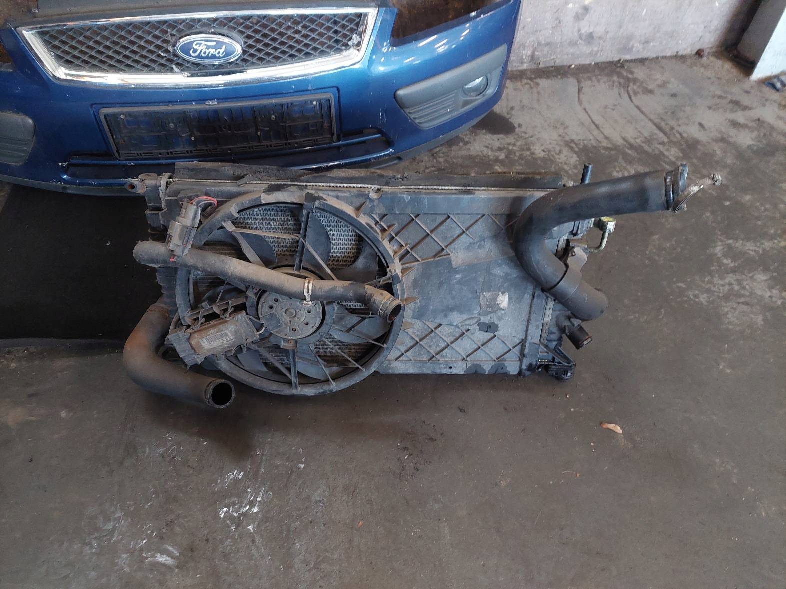 bumper + lights + support panel for radiators FORD FOCUS MK2 36
