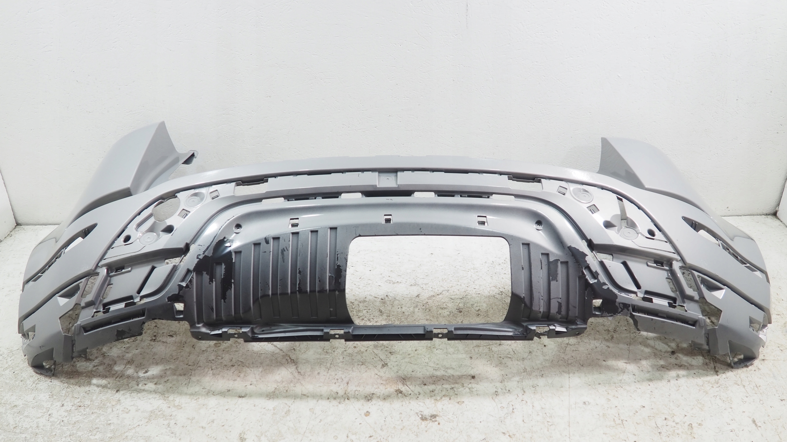 Range Rover Evoque II bumper rear part rear K8D2-17D781-AAW