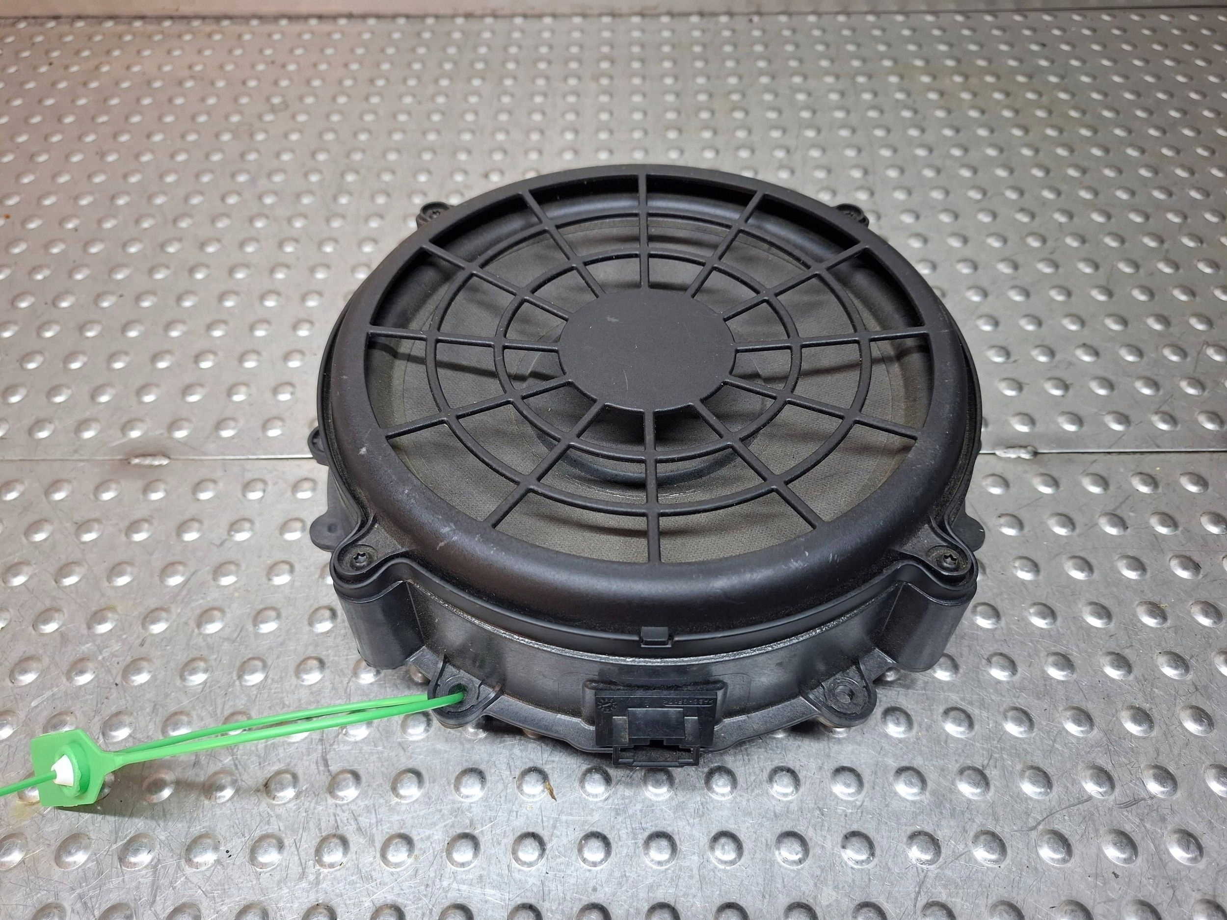 speaker door NISKOTONOWY 4J3035415 AUDI E-TRON GT