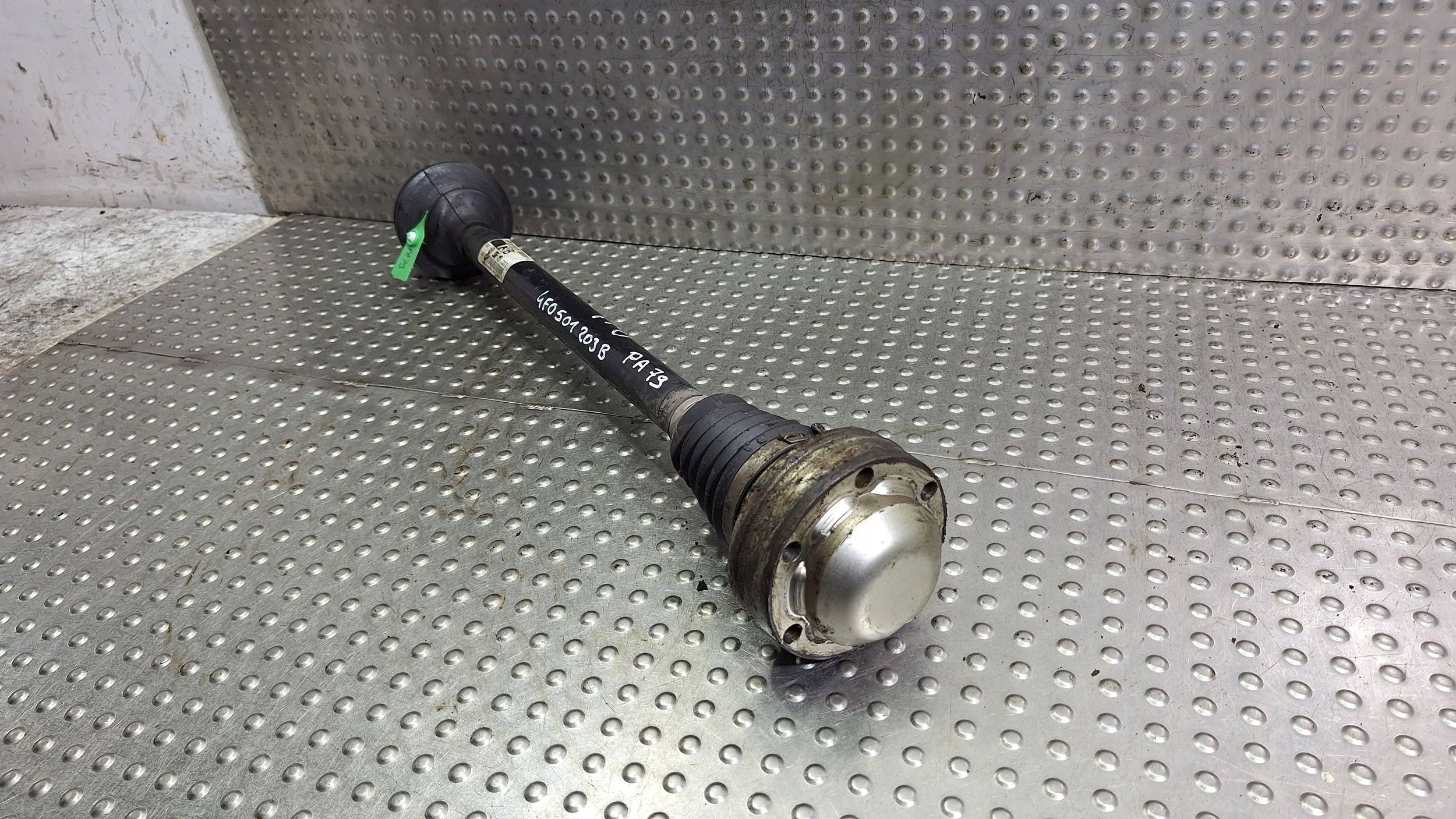 semi-axis left right rear part 4F0501203B AUDI A6 C6 3.0TDI QUATTRO