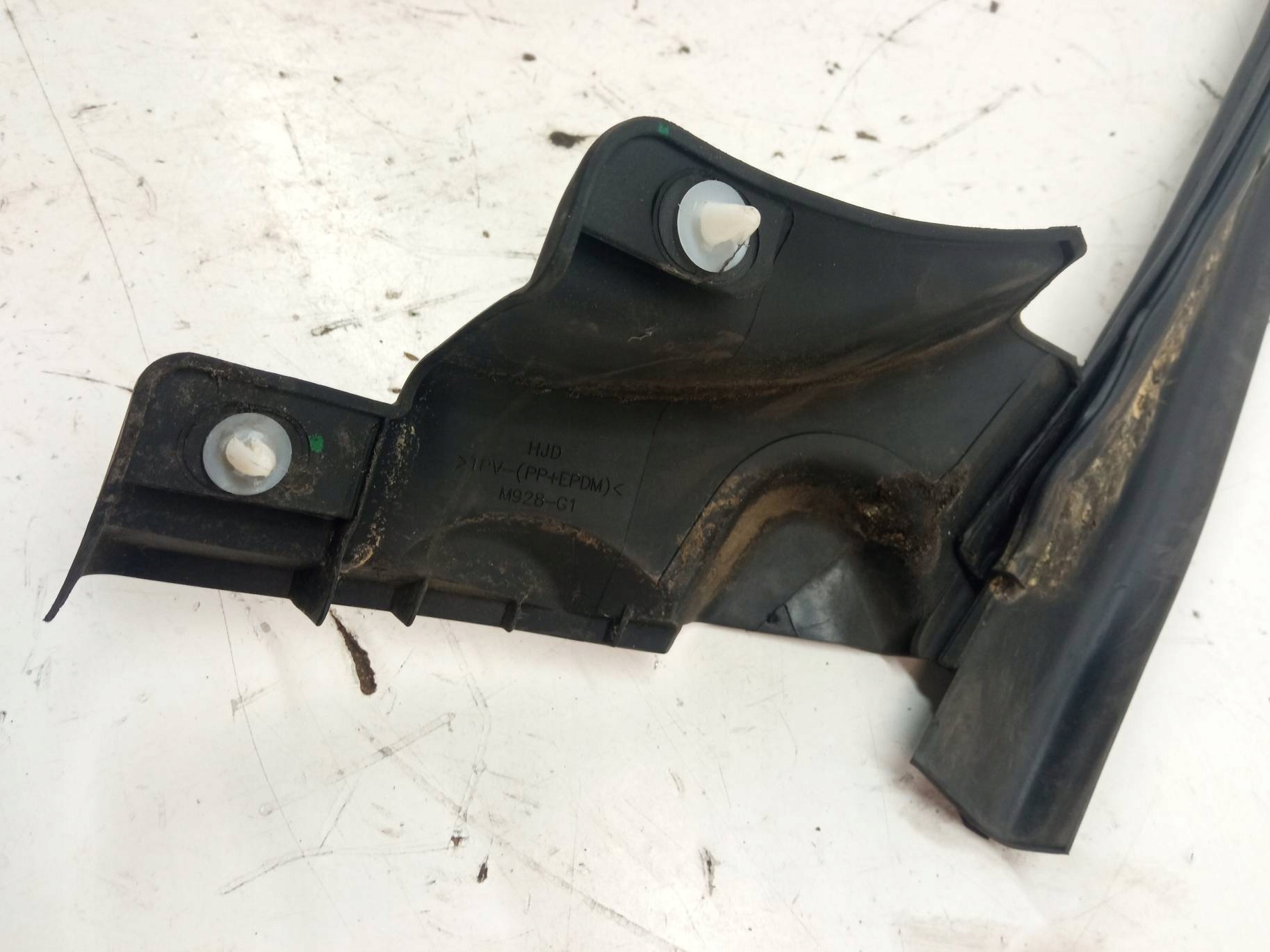 gasket bodywork right left front KPL Dacia Duster II (2017-2024)