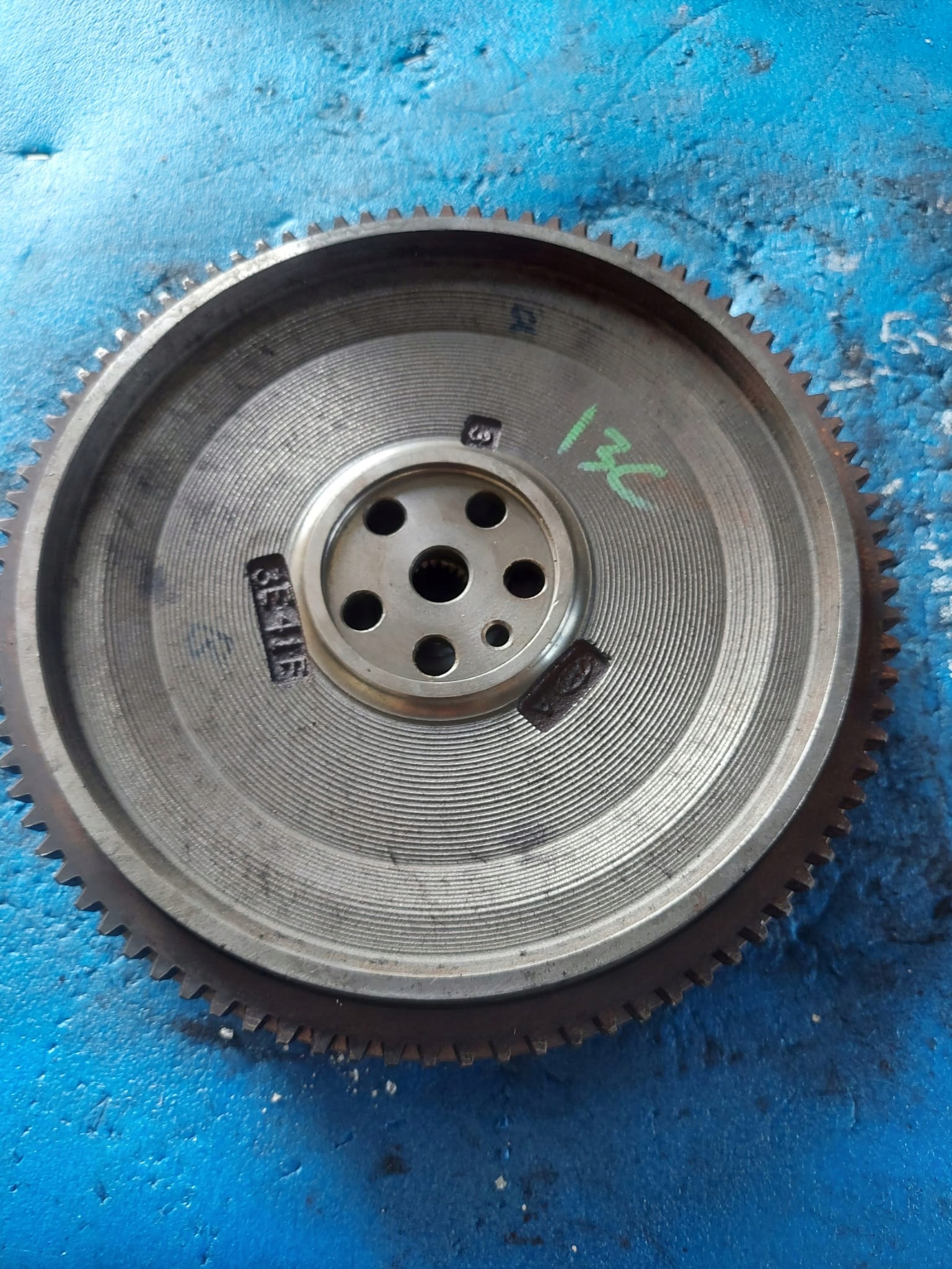 SZTYWNE wheel HYUNDAI i10 2013 R 1.1 B 3E41F