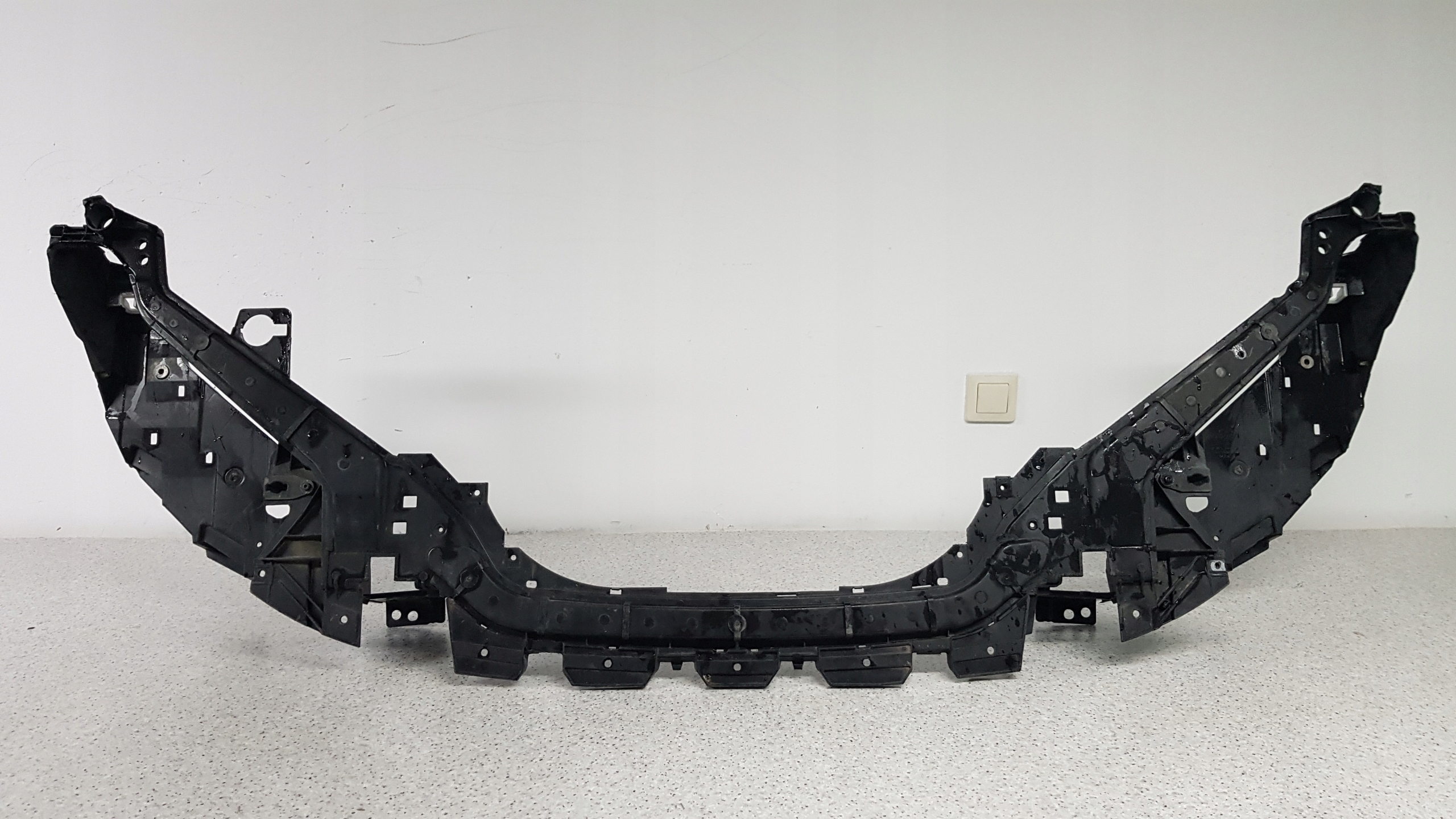 bar, wall front VOLVO V40 2012 - 6533