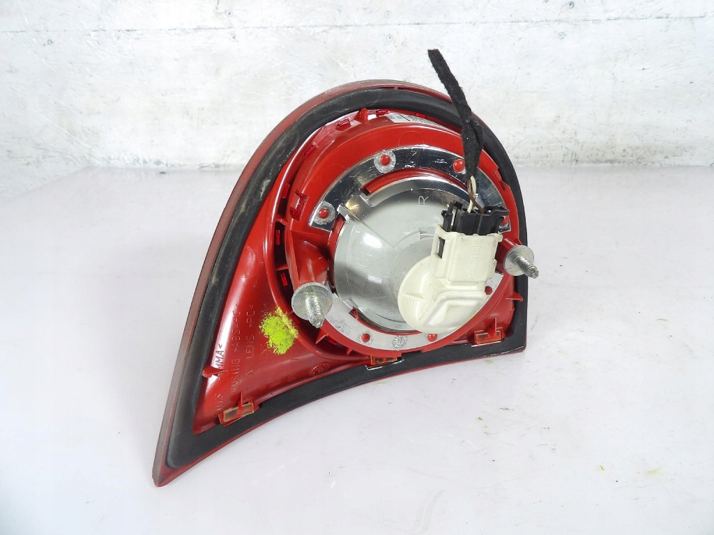 VW GOLF 5 V HB light rear part right Z bonnet 1K6945094G
