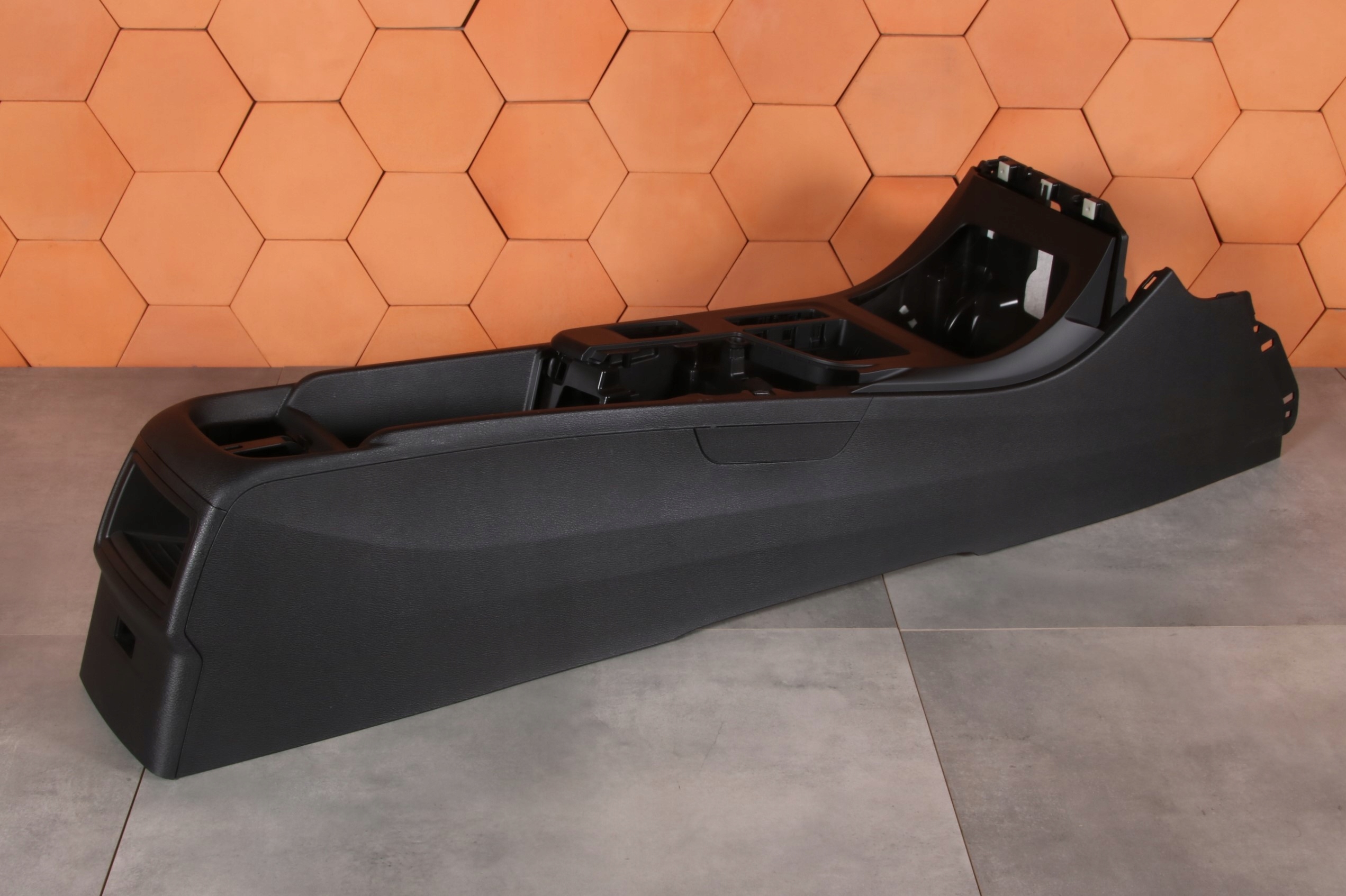 BMW X1 F48 TUNEL central console central black black 9335198