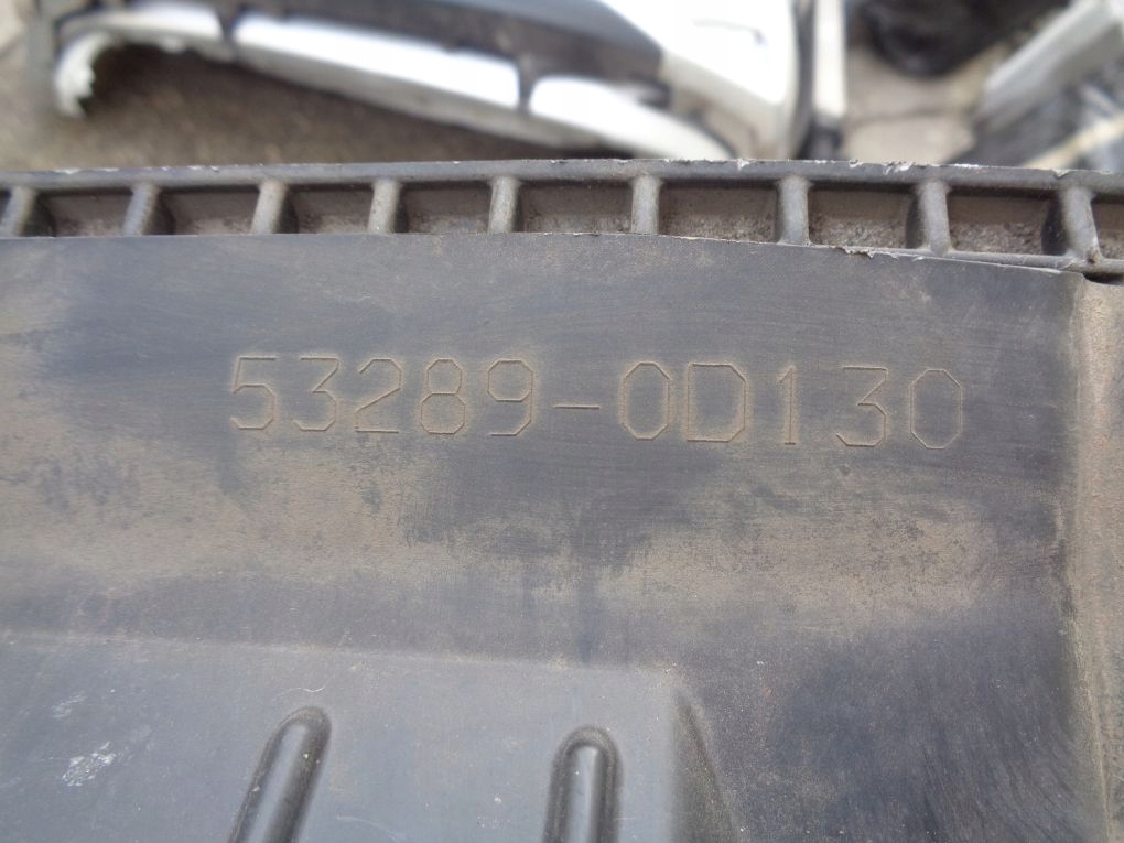 TOYOTA YARIS III 3 BLENDE ABDECKUNG DER STOSSSTANGE ABDECKUNG