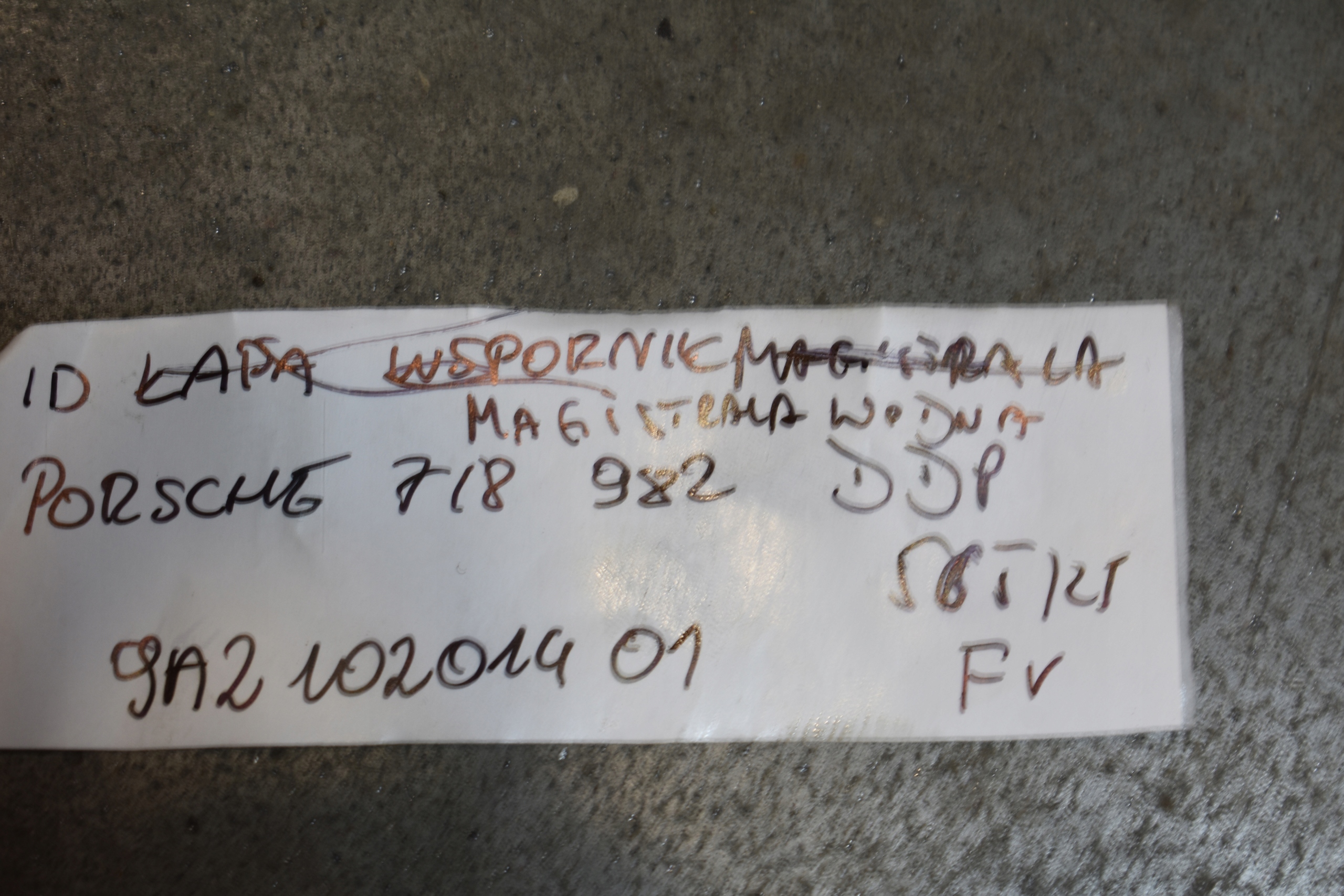 IDEALNA MAGISTRALA WODNA PORSCHE 718 982 DDP 1