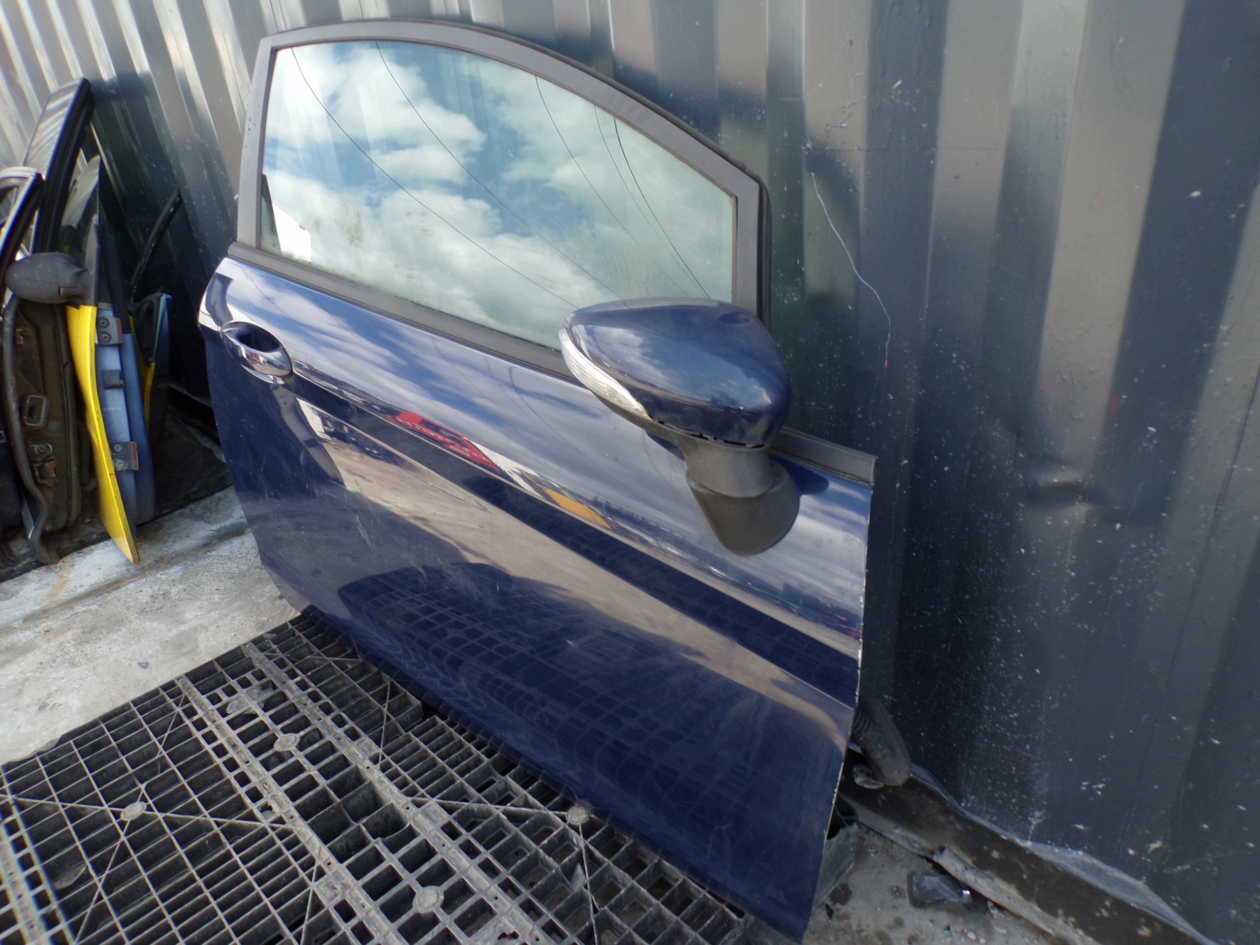 door right front FORD FIESTA 7 VII 3D (R1)