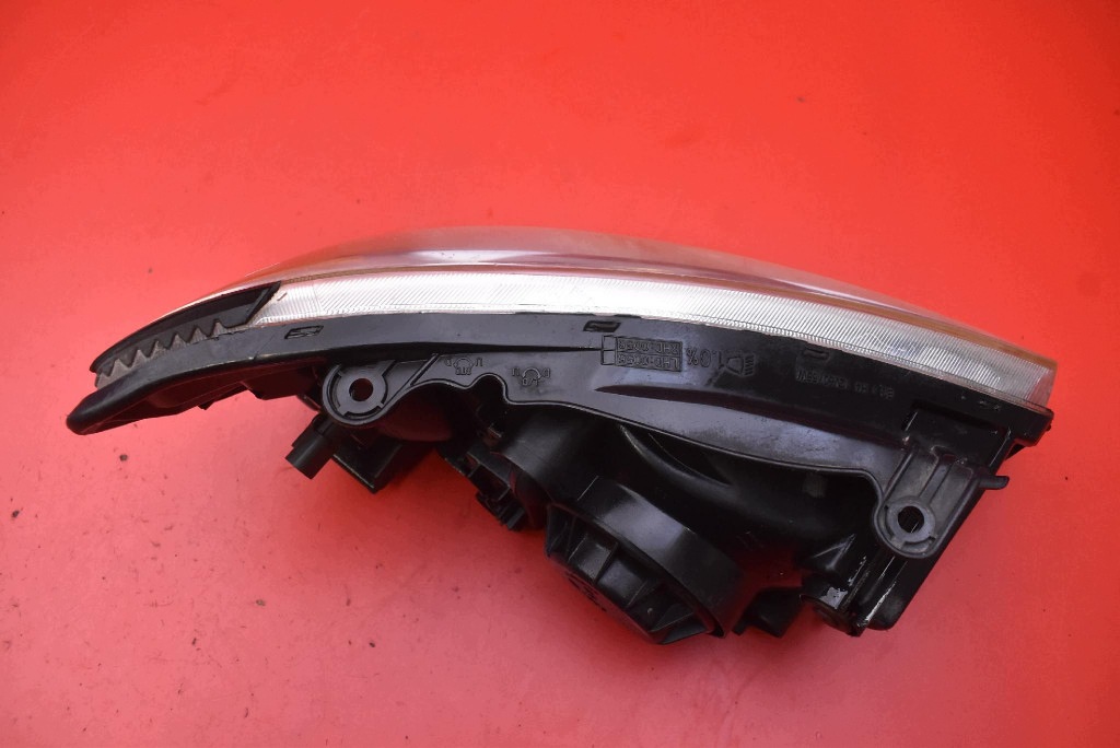 REFLEKTOR left light front EU 92101-2F0 KIA CERATO 1 and 04-06