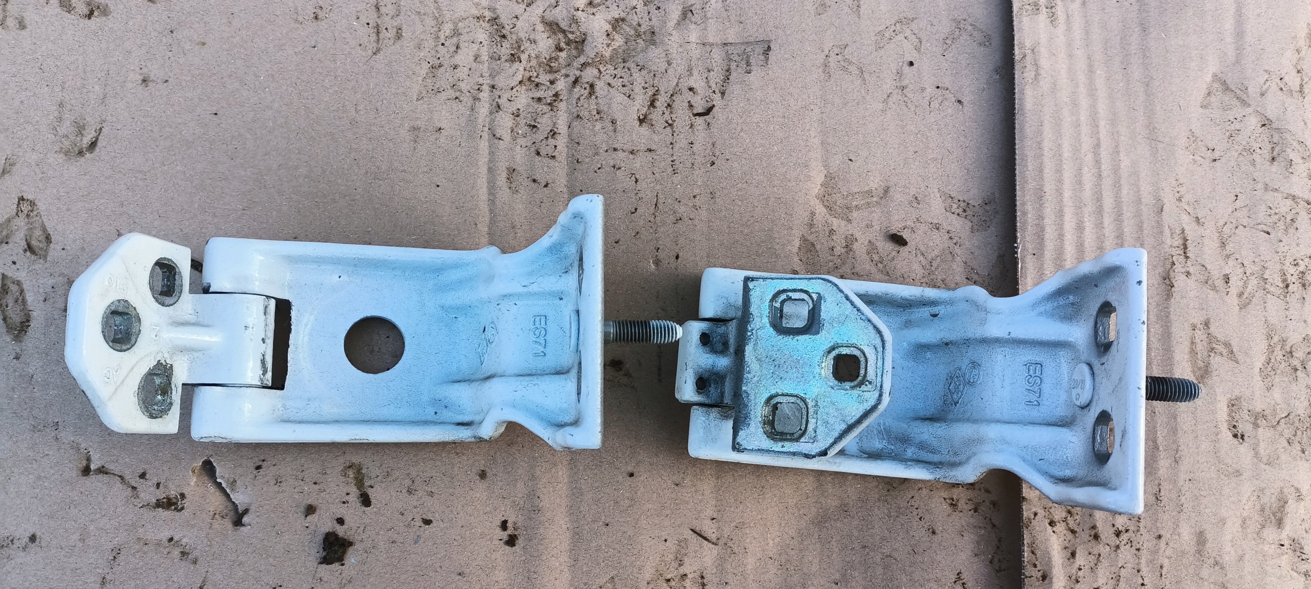 84000013R - Шарнир дверные петли MASTER MOVANO III 3 10-18год