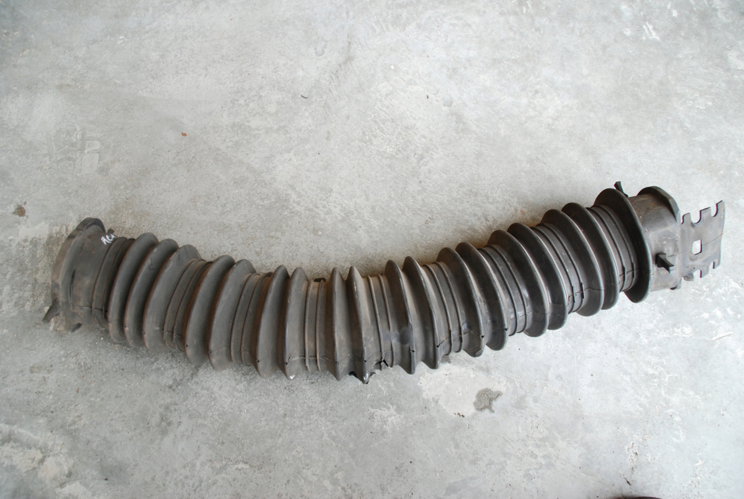 DAF XF 106 Guma oslona instalacji 1864720 Parts manufacturer DAF original OE