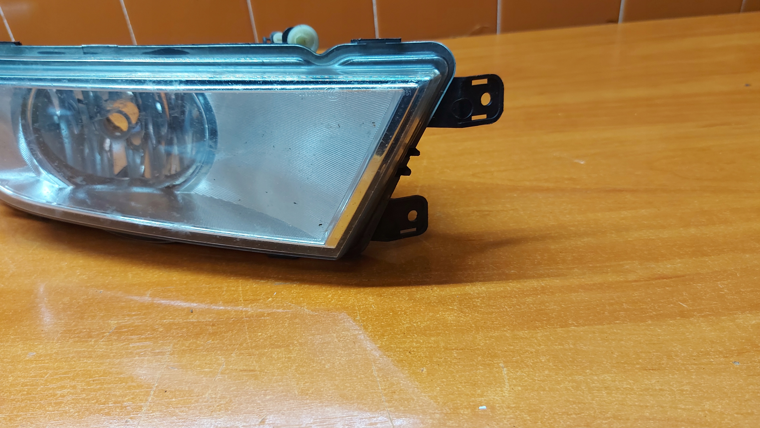 fog light right front SKODA OCTAVIA III 12