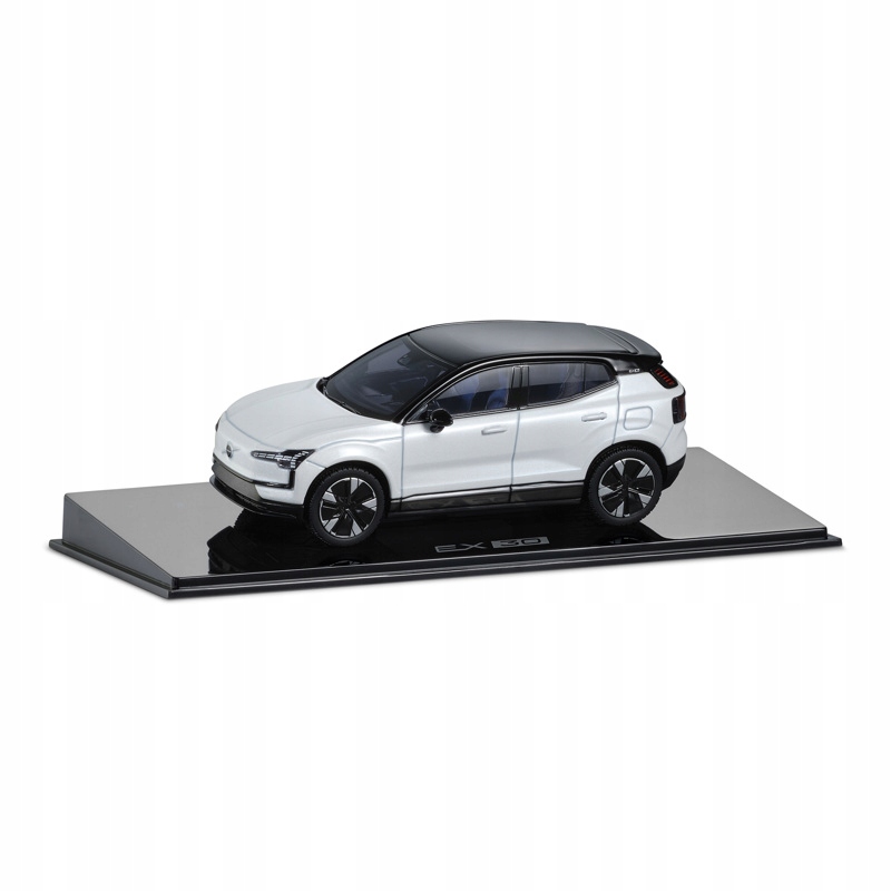 Volvo EX30 model 1:43, biela Crystal White Oe 32251767