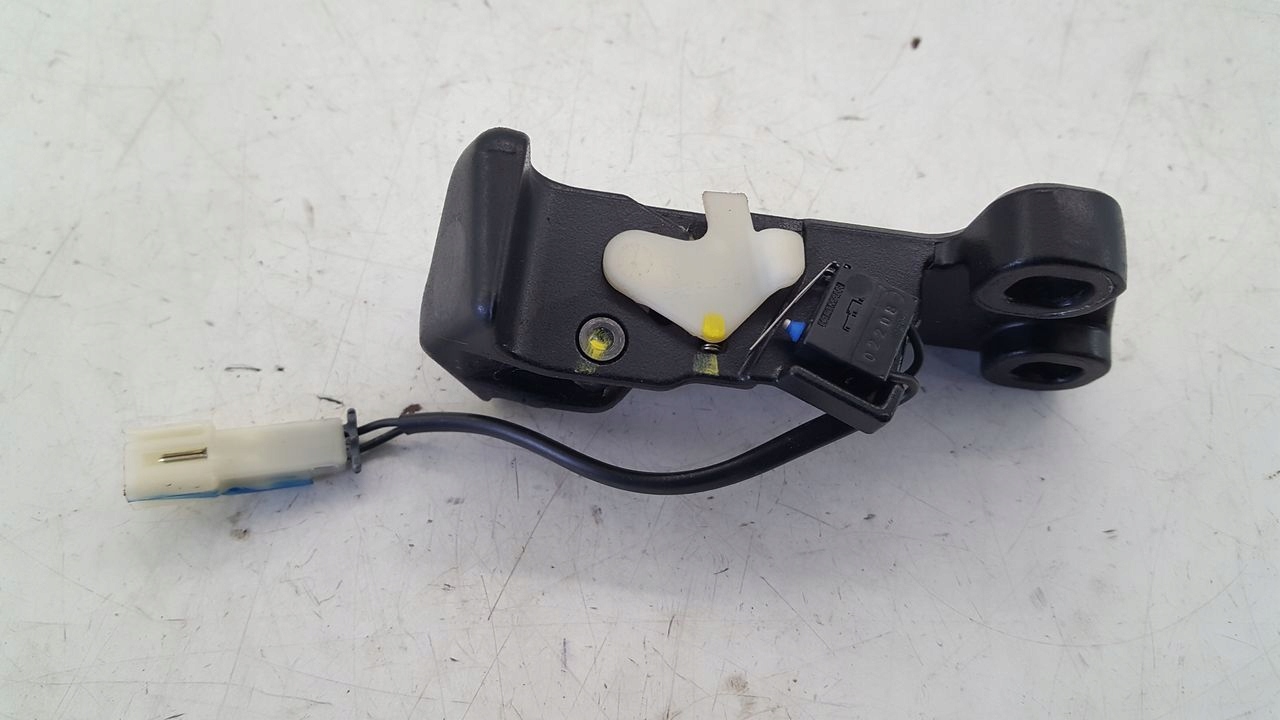 lock hook sensor 93162954 Opel Tigra B
