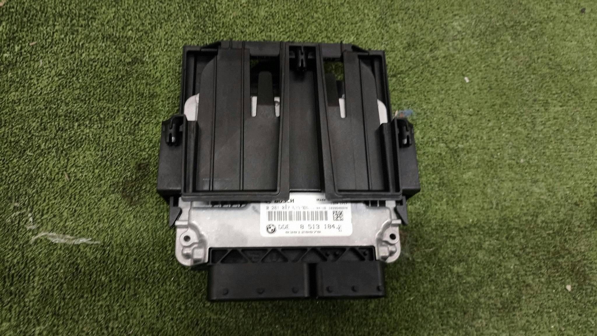 BMW X3 F25 control unit computer of the engine 8513184