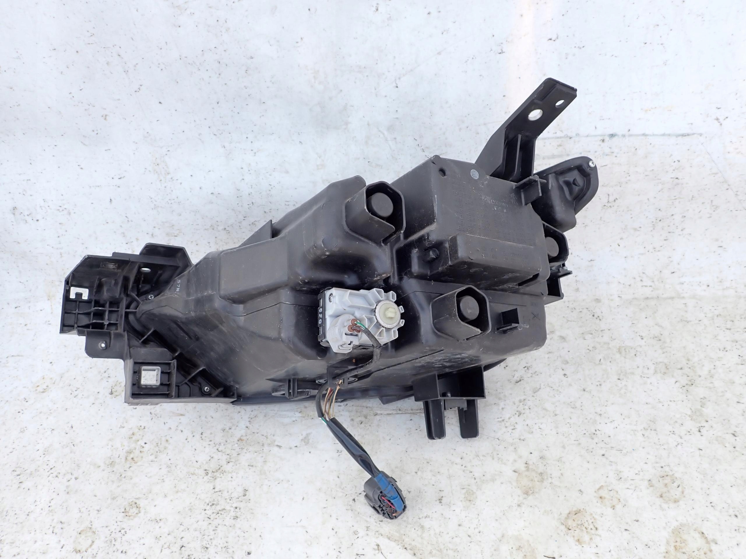 MAZDA CX-3 15- light right front front