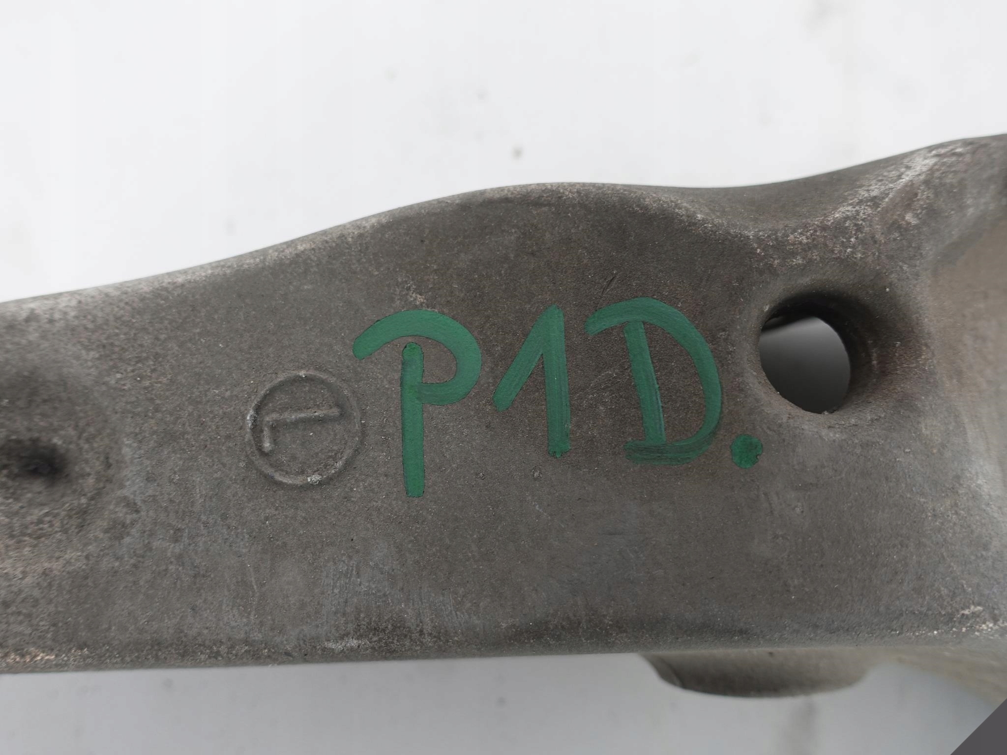 MASERATI GHIBLI M157 arm left front lower *damaged!*