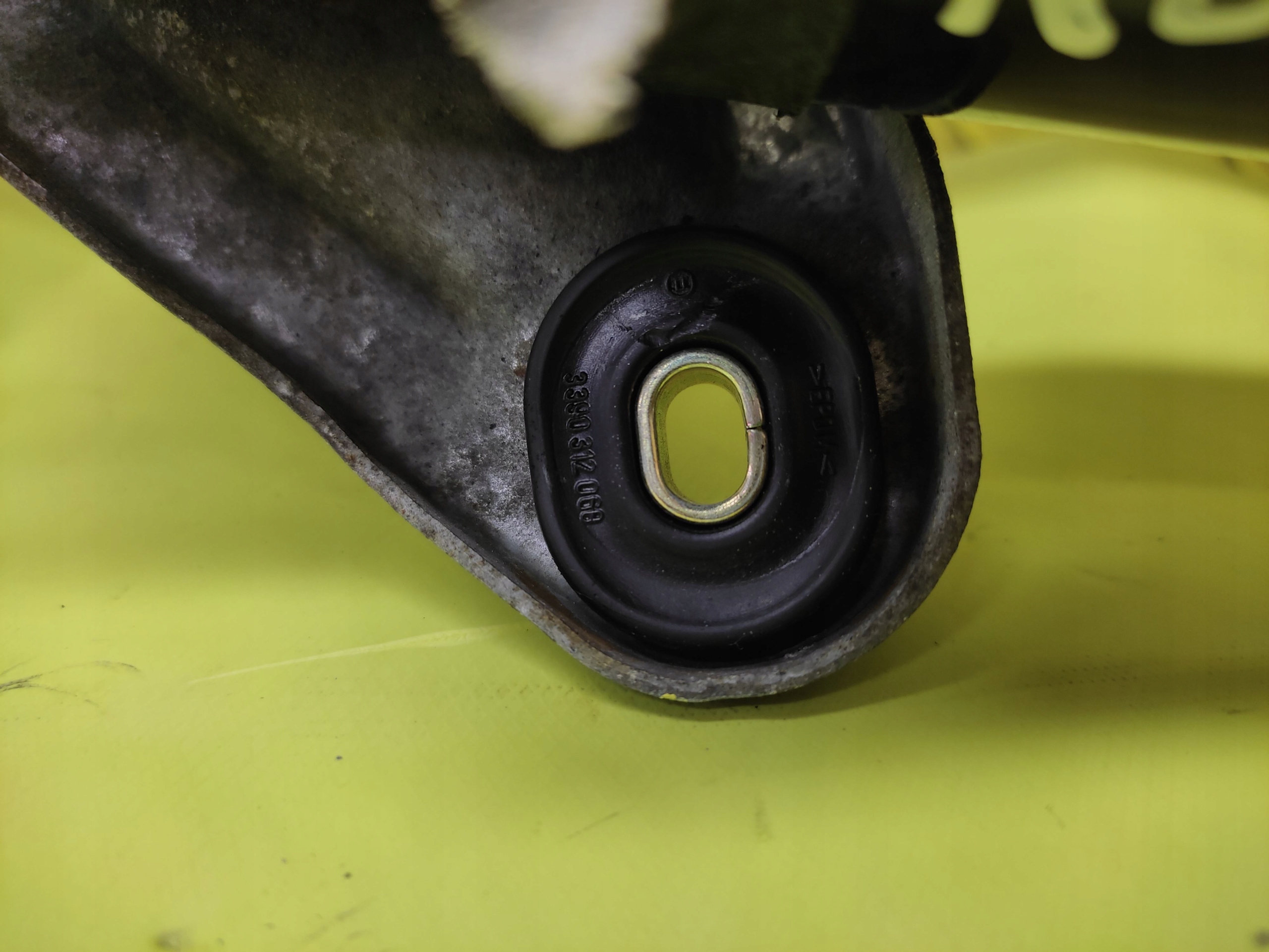 ROVER 75 wiper mechanism front 0390241355