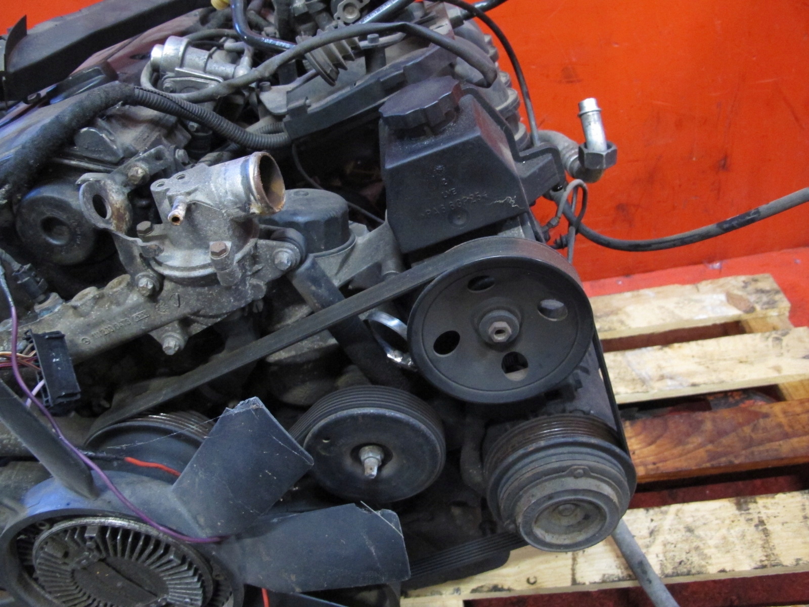 Mercedes CLK W208 A208 C208 W202 S202 engine 2.0 compressor; 111944 CLK200