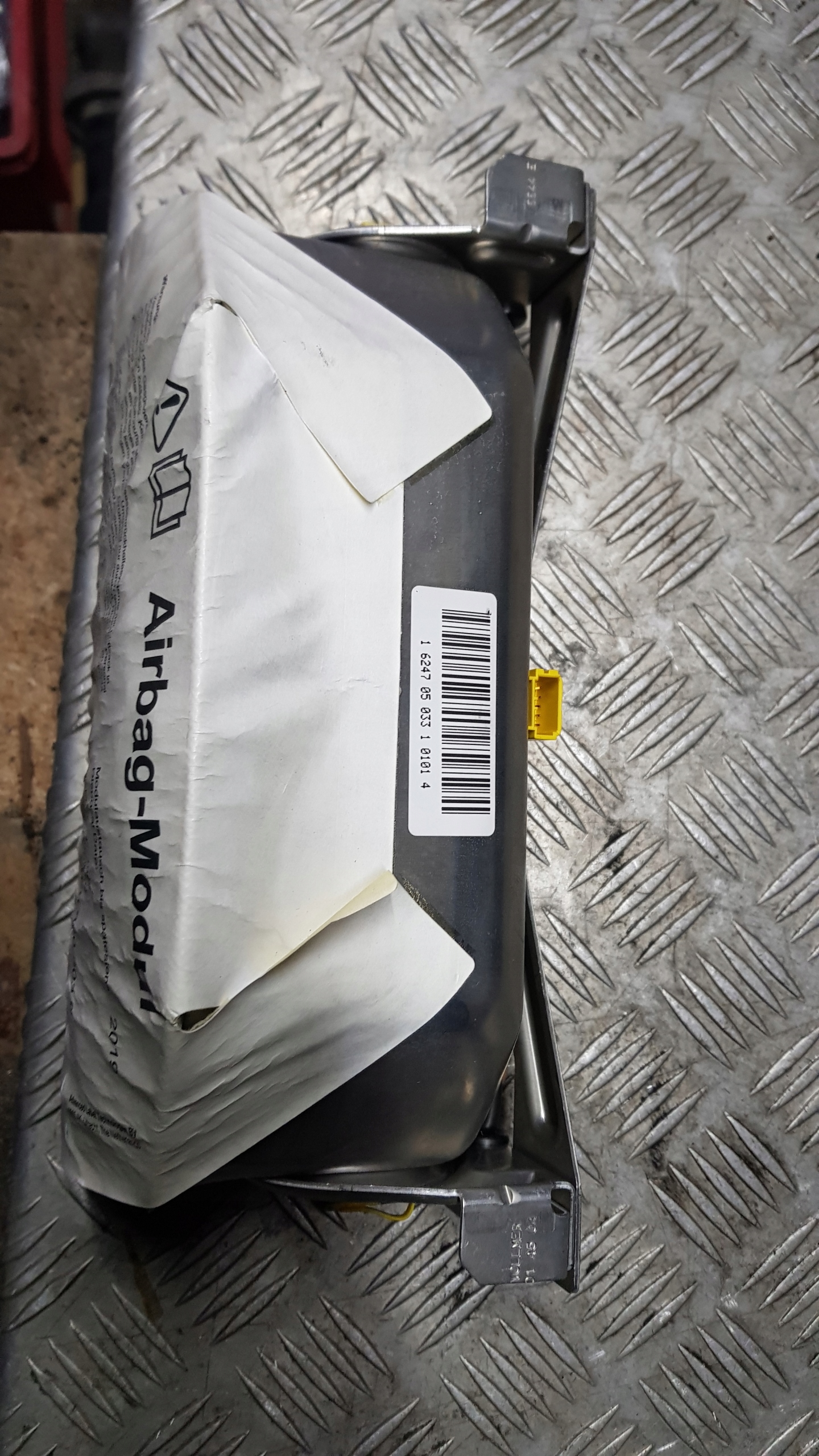 AUDI A8 D3 airbag airbag spolujezdce 4e0880203c