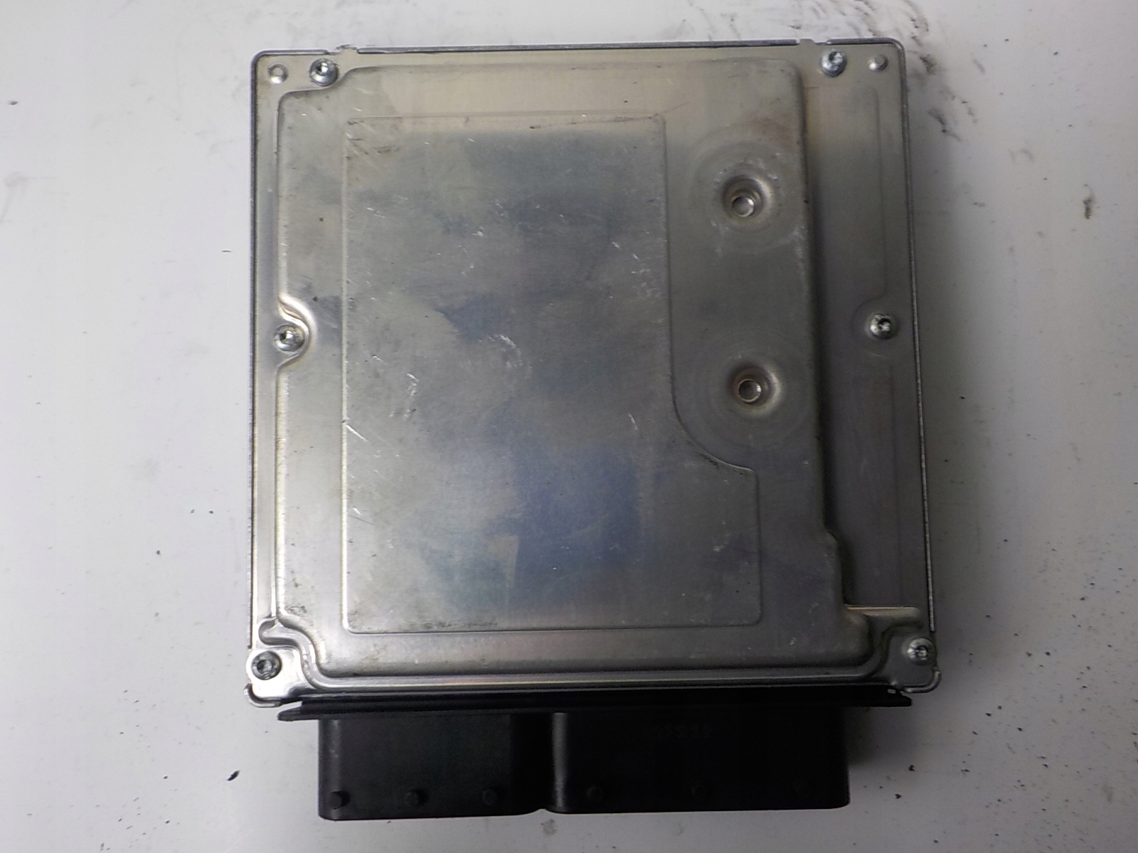 BMW computer control unit 0281013251 7801711