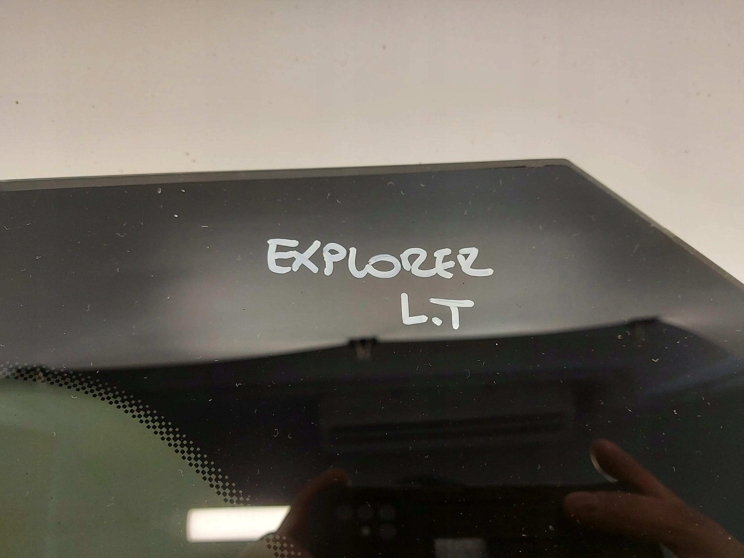 Ford Explorer VII R2KB window bodywork left rear part