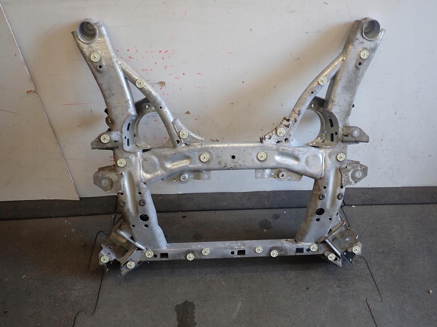 axle beam axle beam subframe BMW 3 G20 G21 2018- 6883131
