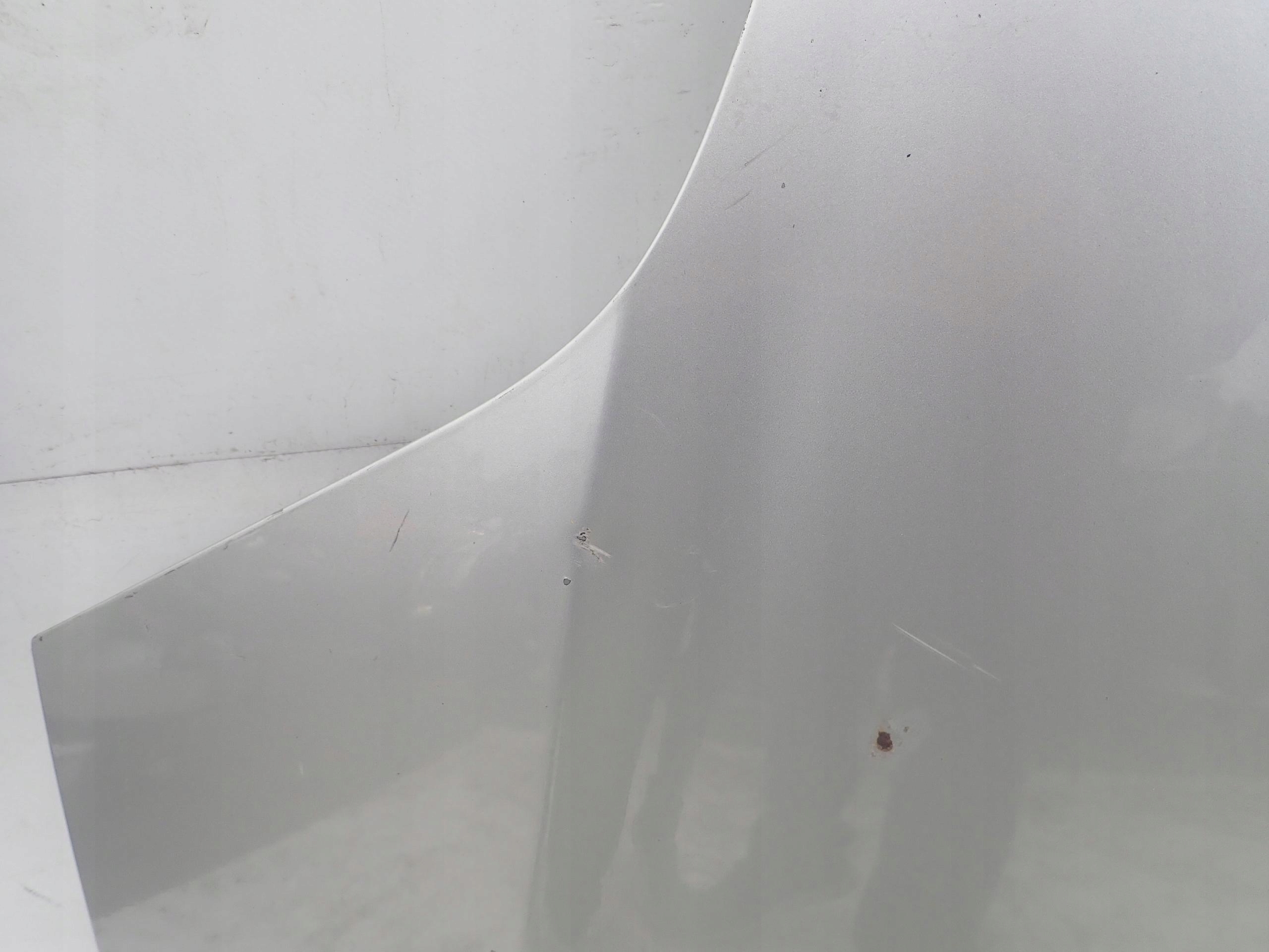 TOYOTA COROLLA E12 Berline KOMBI Capot