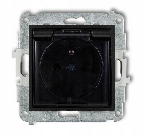 

Gniazdo bryzgoszczelne z klapką czarne Karlik Mini