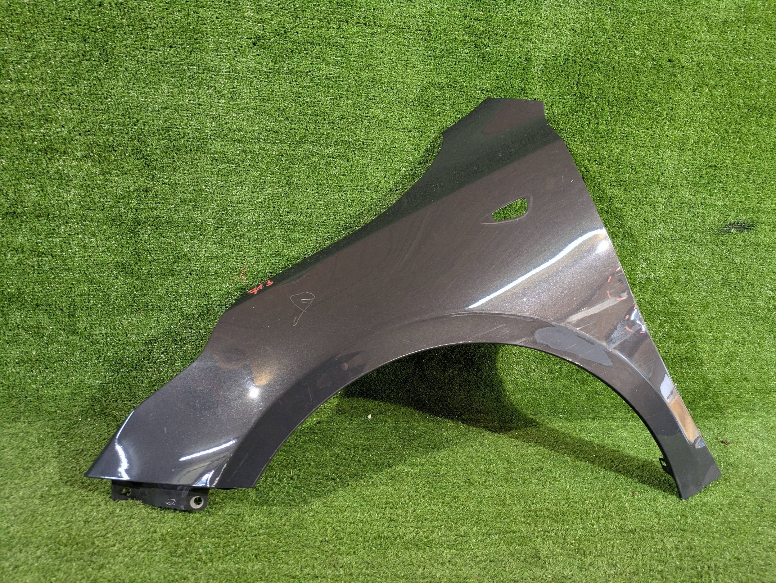 fender front left front KIA CEED III NR.B713