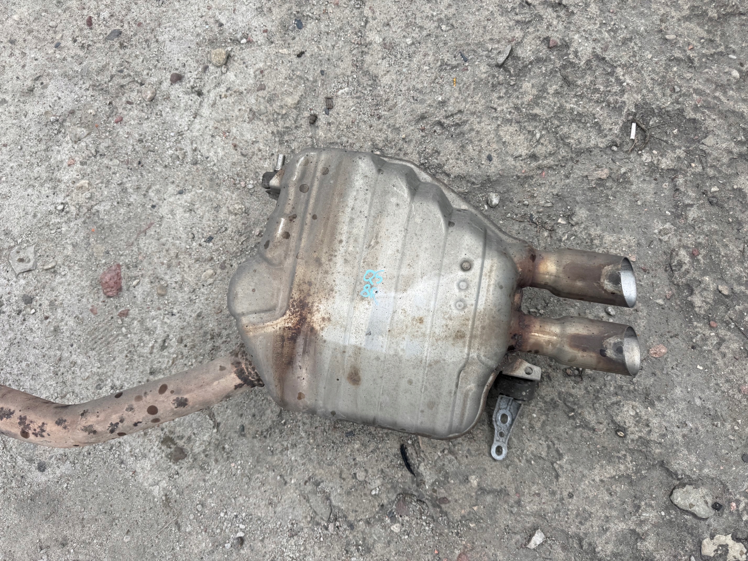 AUDI Q5 8R 2.0 TDI exhaust silencer 8R0253611H