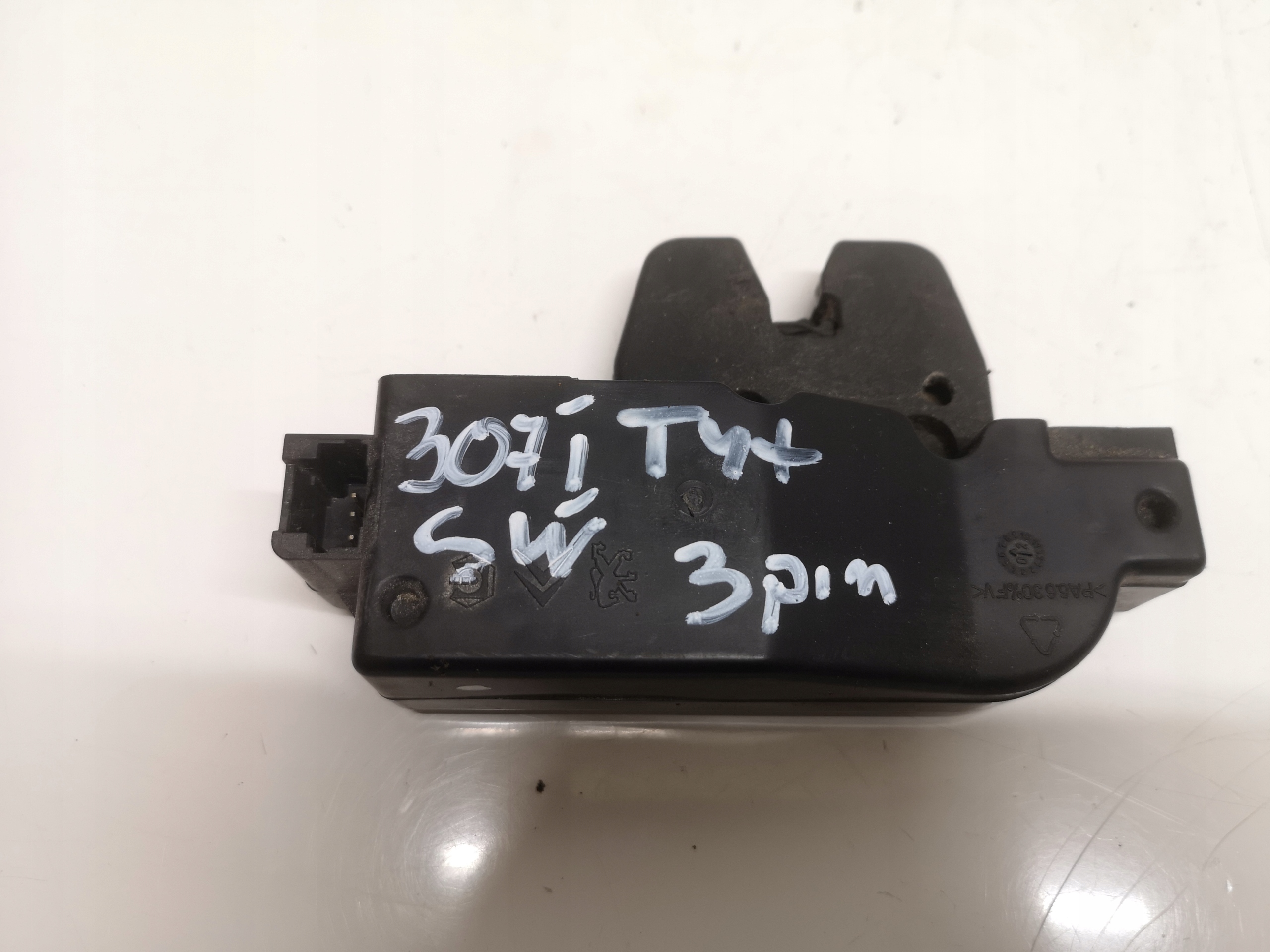 PEUGEOT 307 01-08 KOMBI SW ZAMEK KLAPY BAGAŻNIKA