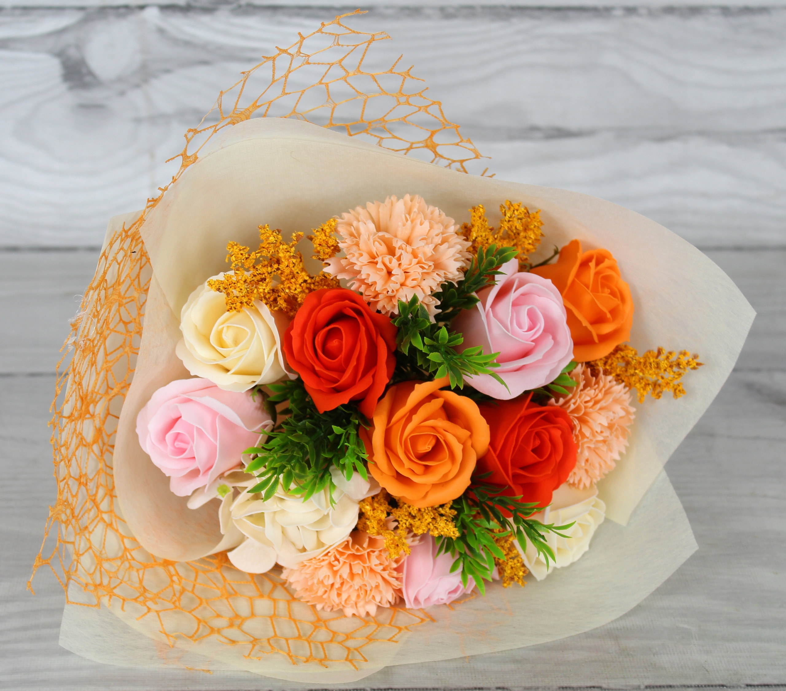 BUKIET KWIATY MYDLANE DZIEŃ KOBIET PREZENT Wysokość 45 cm