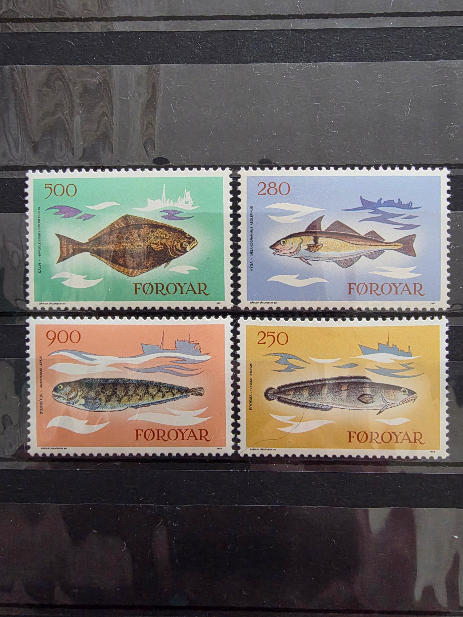 Znaczki Fauna Ryby Foroyar czysty /R1