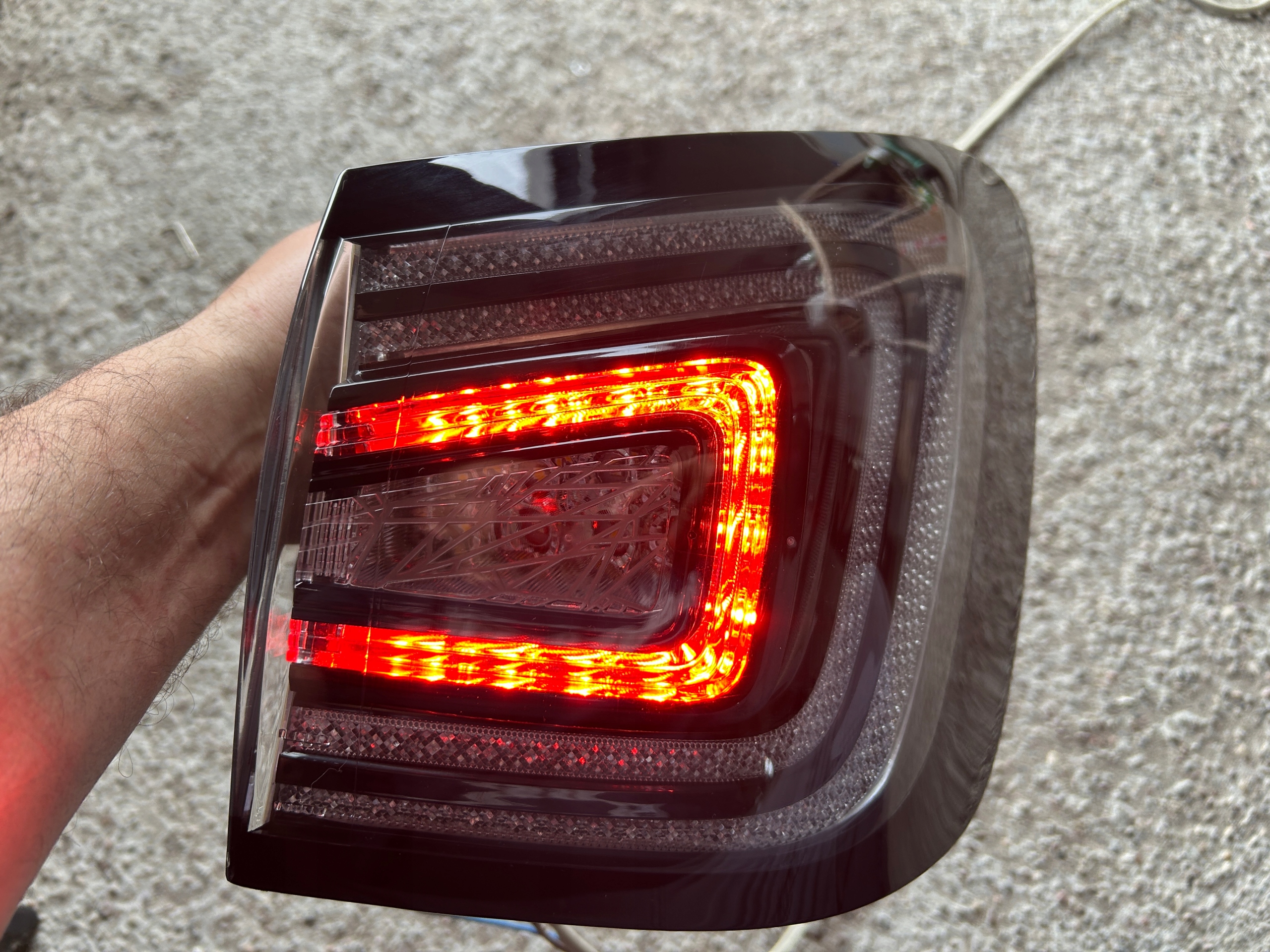 Hyundai NEXO фонарь правый led 92402-M5101 оригинал европа