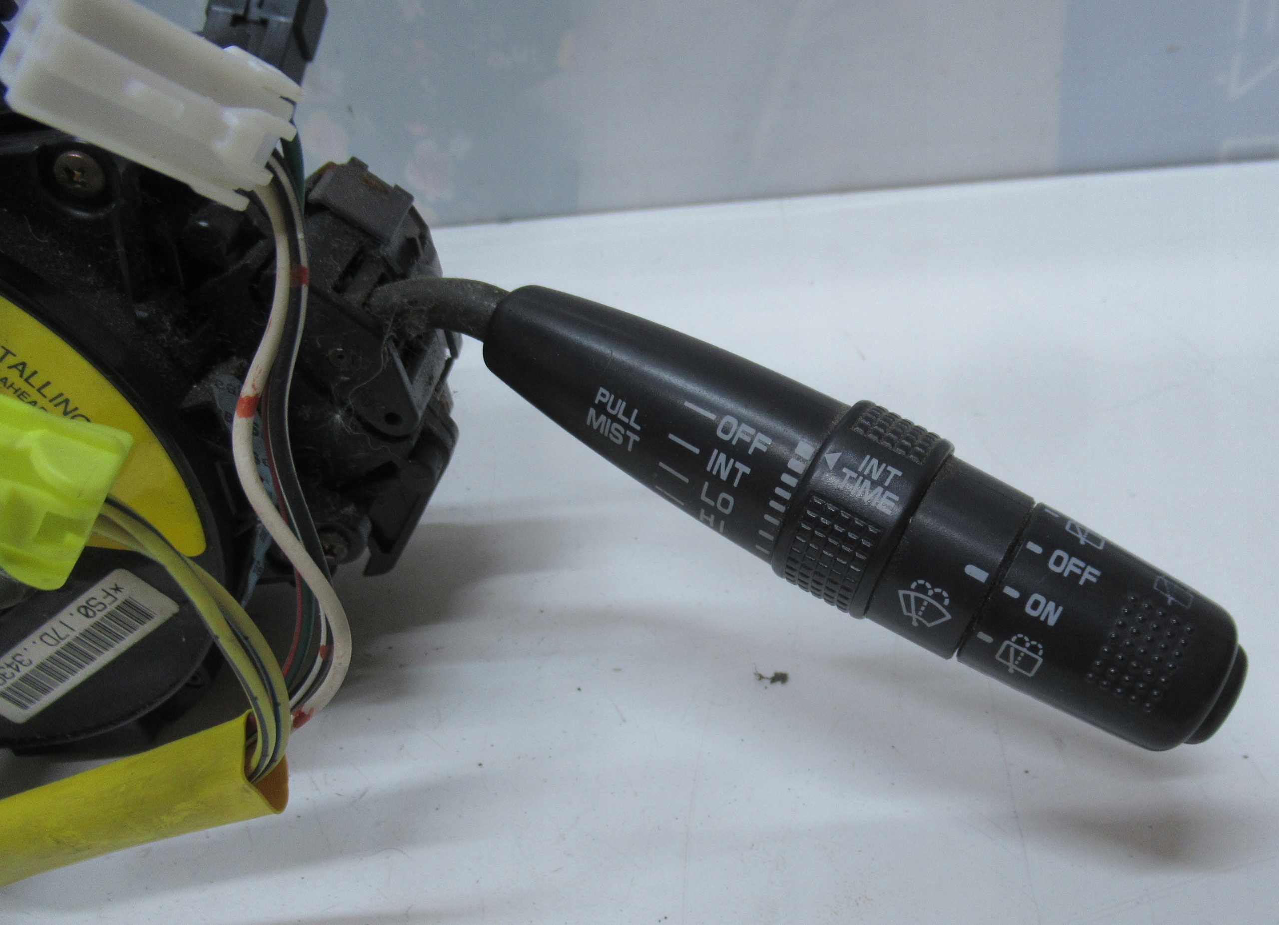 SUBARU LEGACY 98R steering wheel levers and controls ring